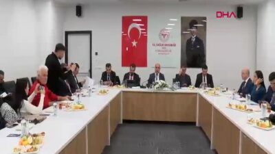 İzmir İl Sağlık Müdürü Ayhan