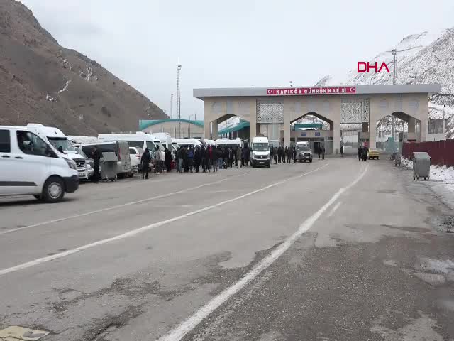 Van Kapıköy Sınır Kapısı'ndan