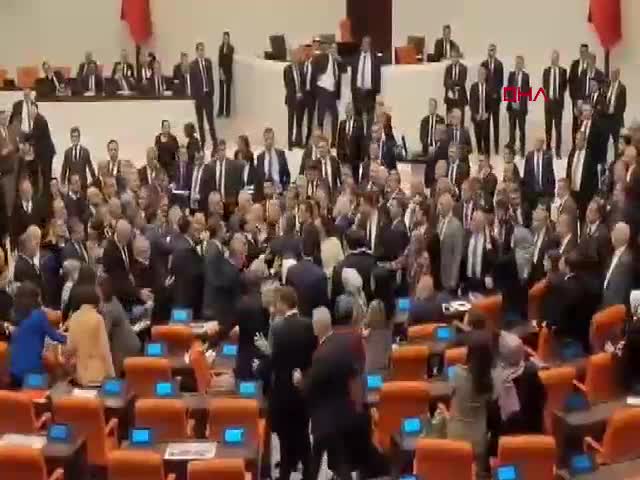 TBMM Genel Kurulu'nda emekli