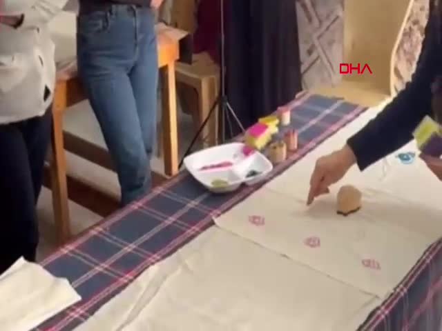 Hatay'da ipek böcekçiliği yapan