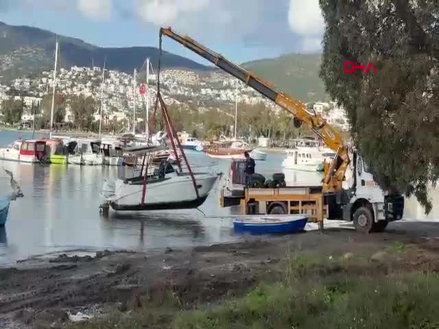 Bodrum'da kıyıya izinsiz bağlanan