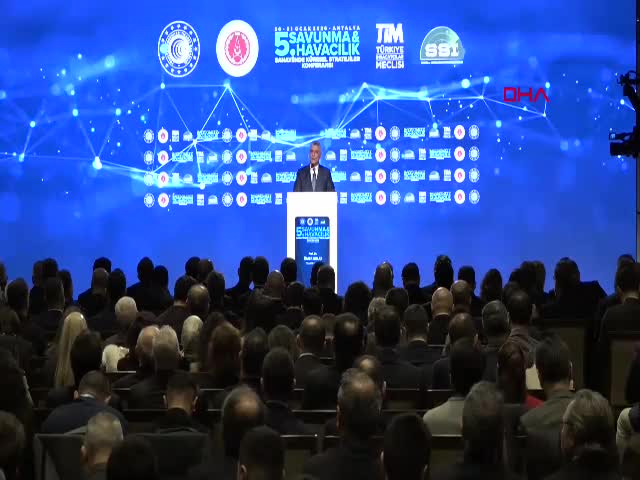 Ticaret Bakanı Ömer Bolat,