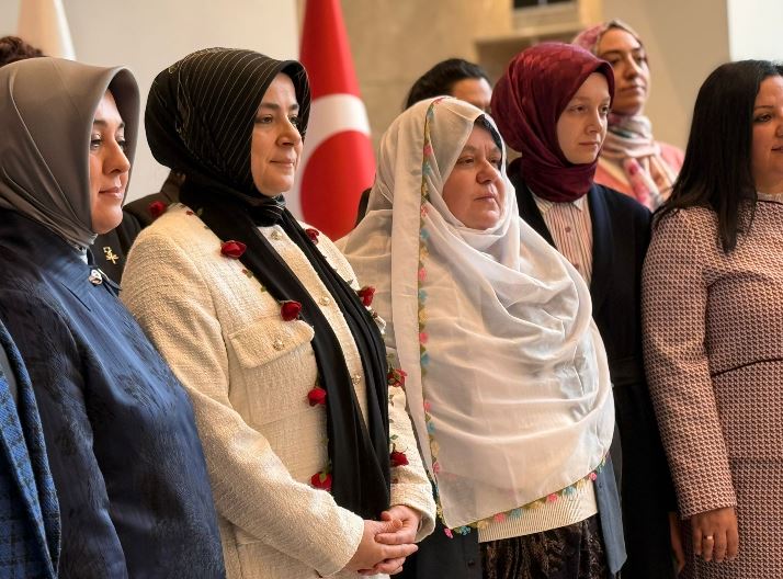 AK Parti Kadın Kolları Başkanı