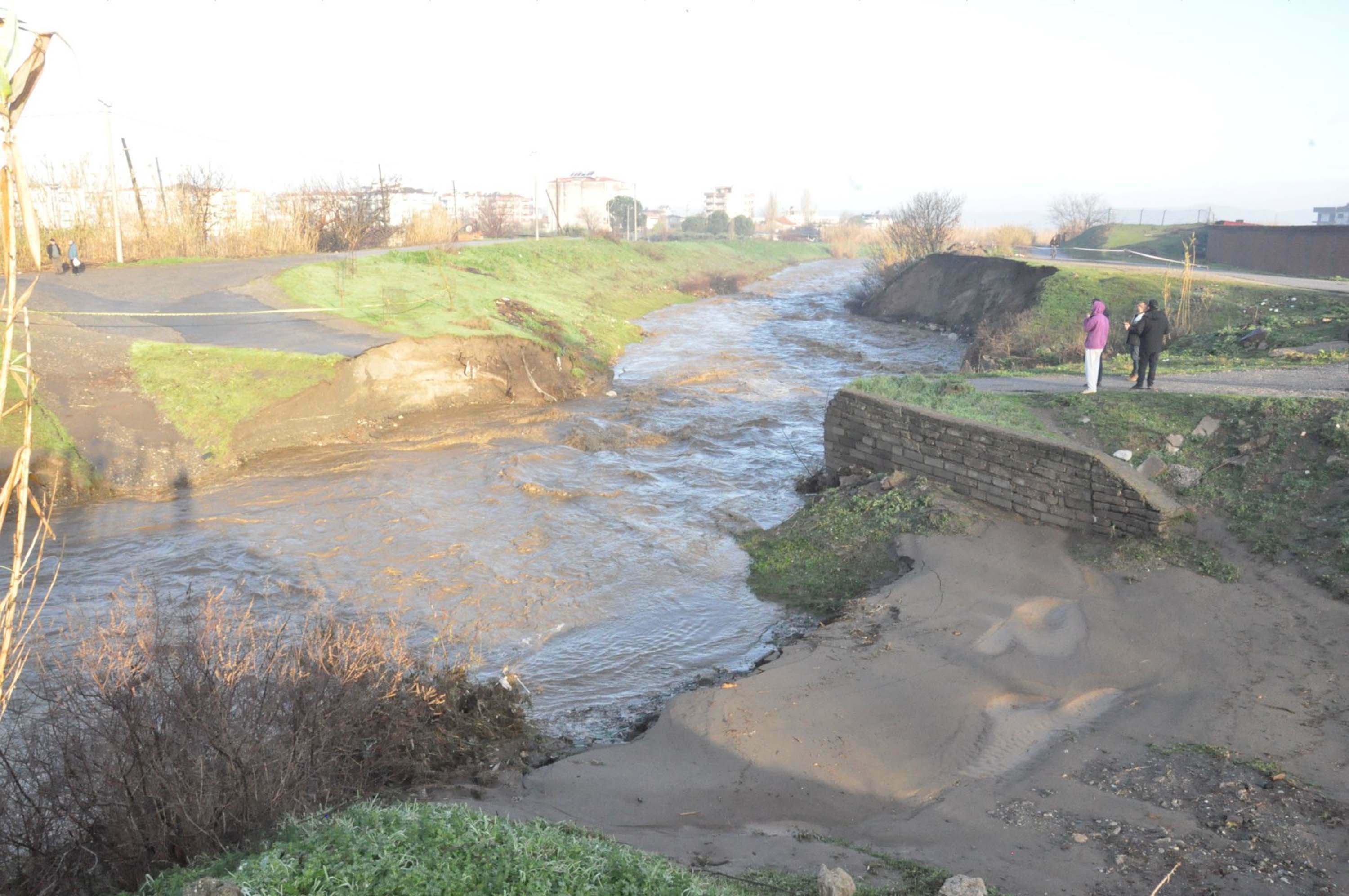 Manisa'nın Salihli ilçesinde etkili olan