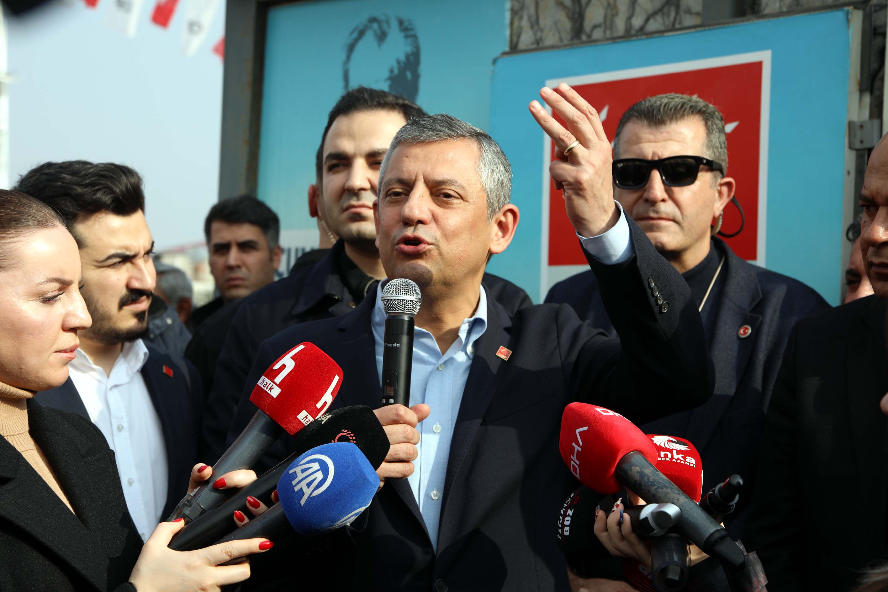 CHP Genel Başkanı Özgür Özel,