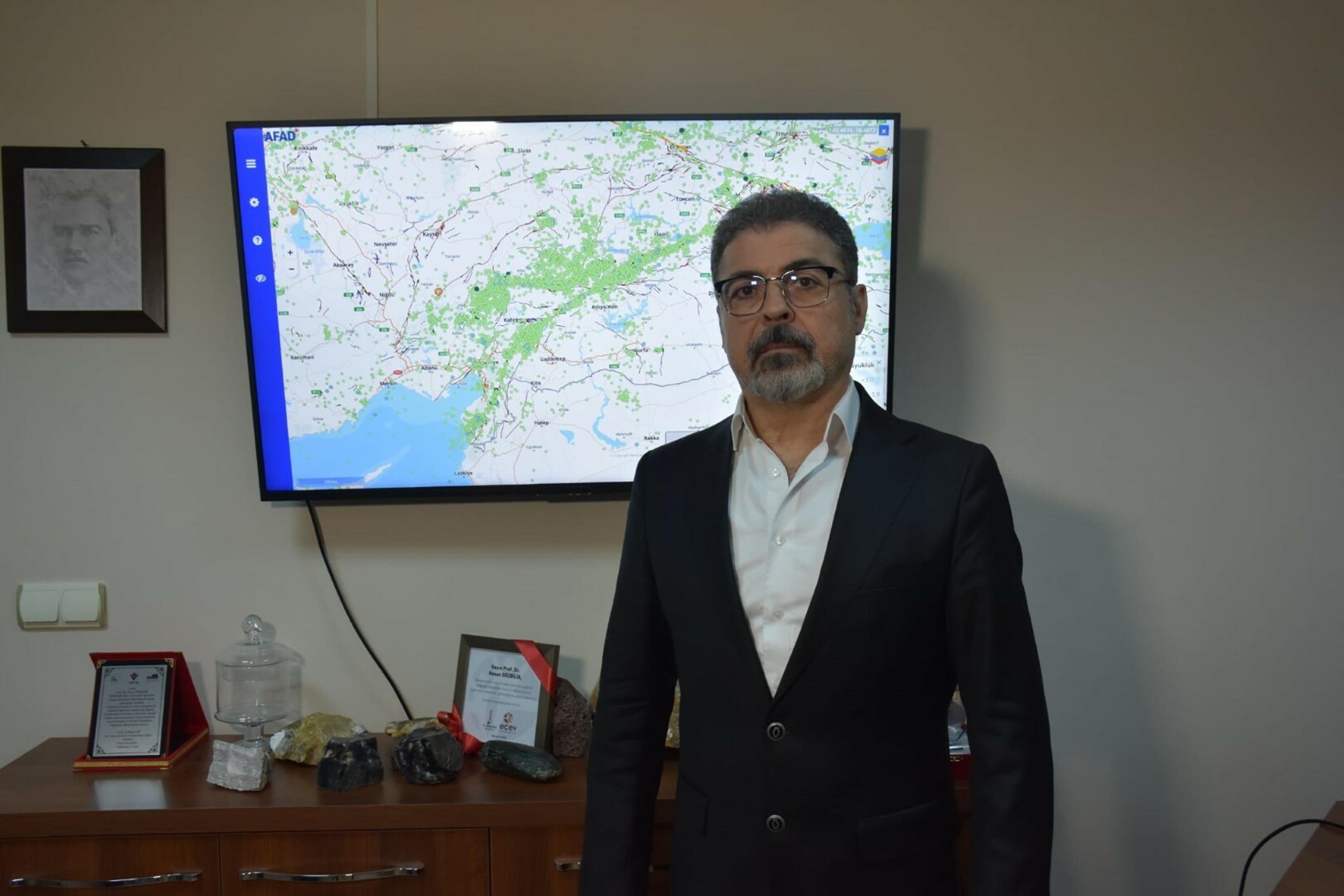 DEÜ DAUM Müdürü Prof. Dr.