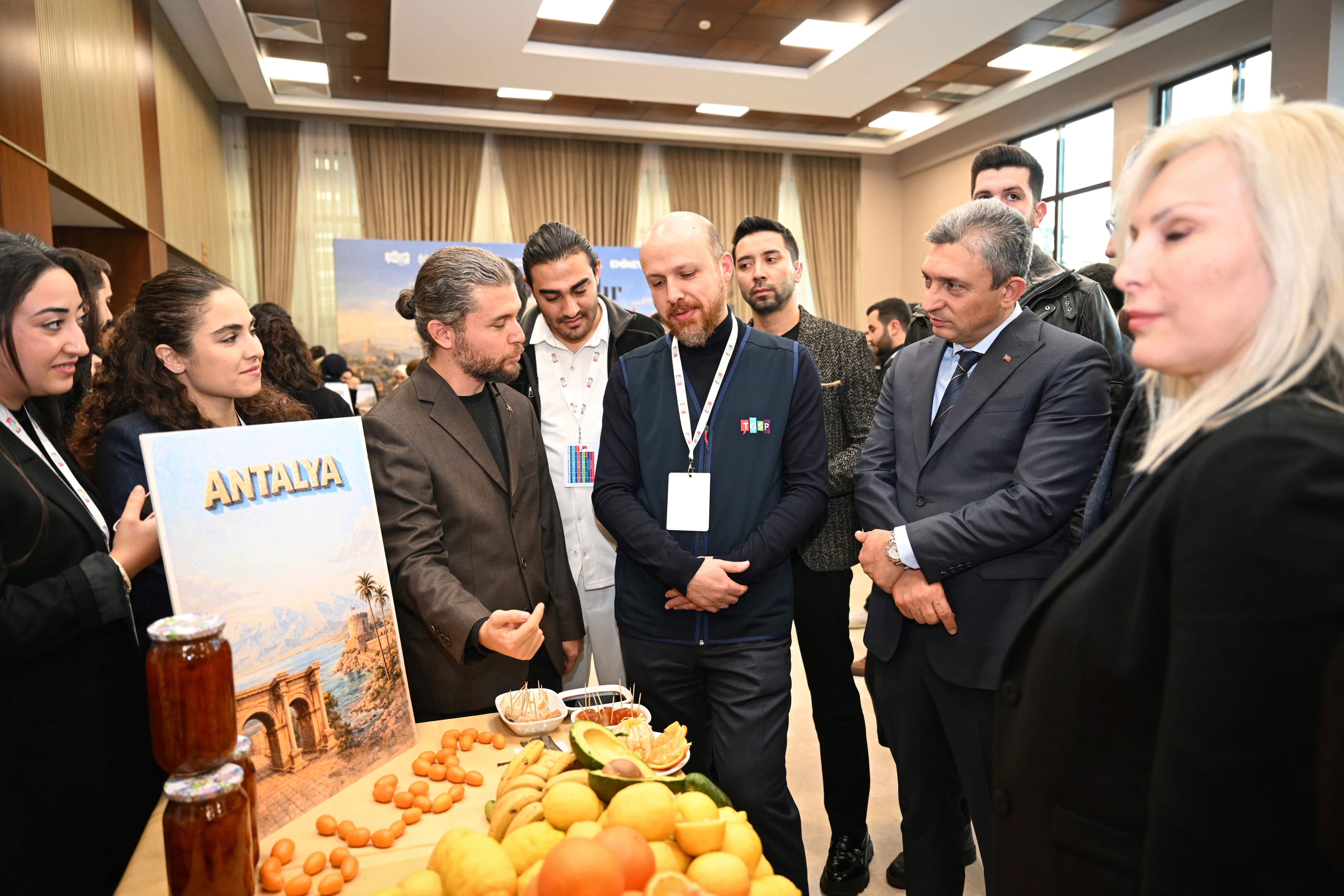 Bilal Erdoğan, Antalya'da düzenlenen Gençlik