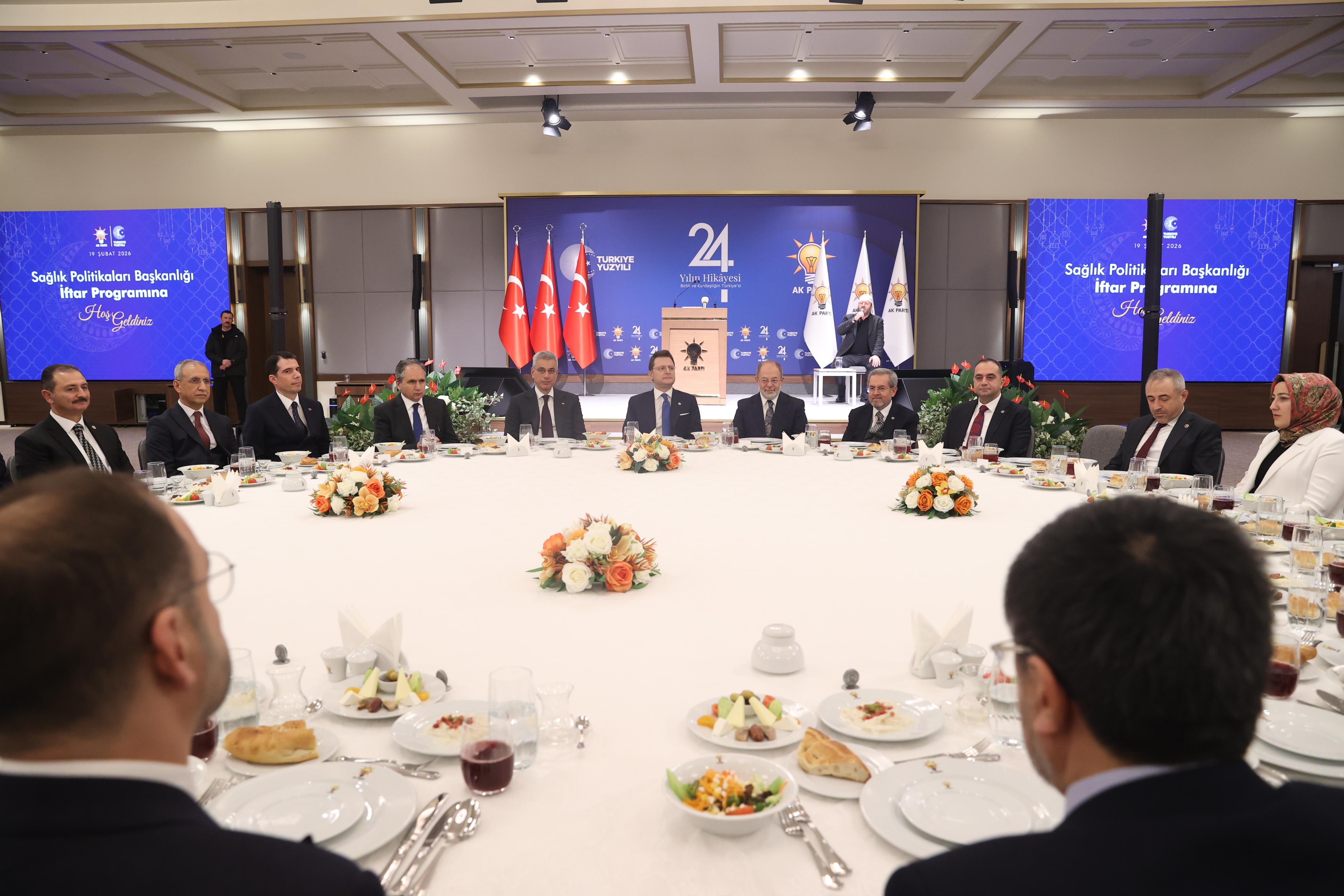 Sağlık Bakanı Kemal Memişoğlu, AK