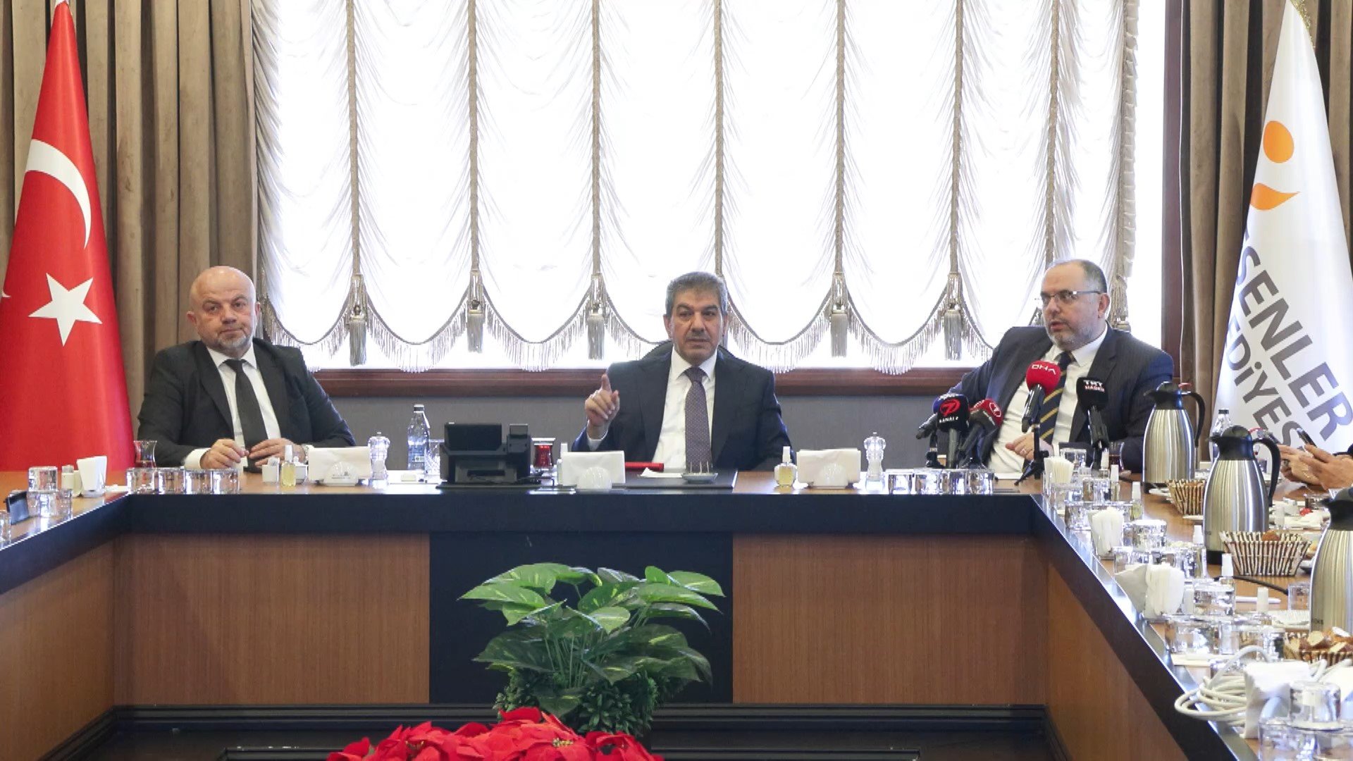 MSÜ Rektörü Prof. Dr. Erhan