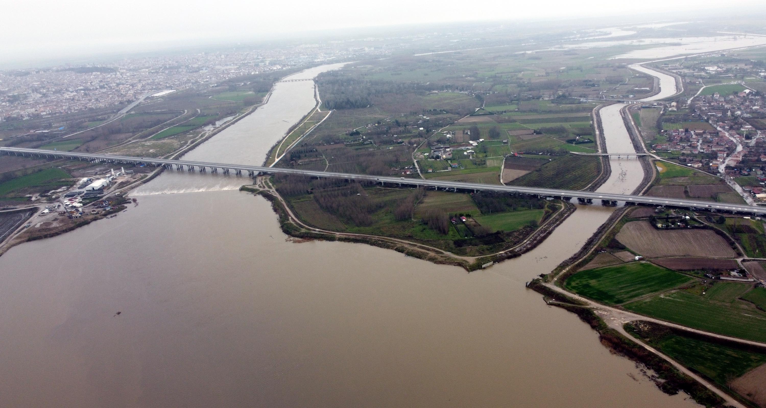 Edirne Valisi Yunus Sezer, Meriç