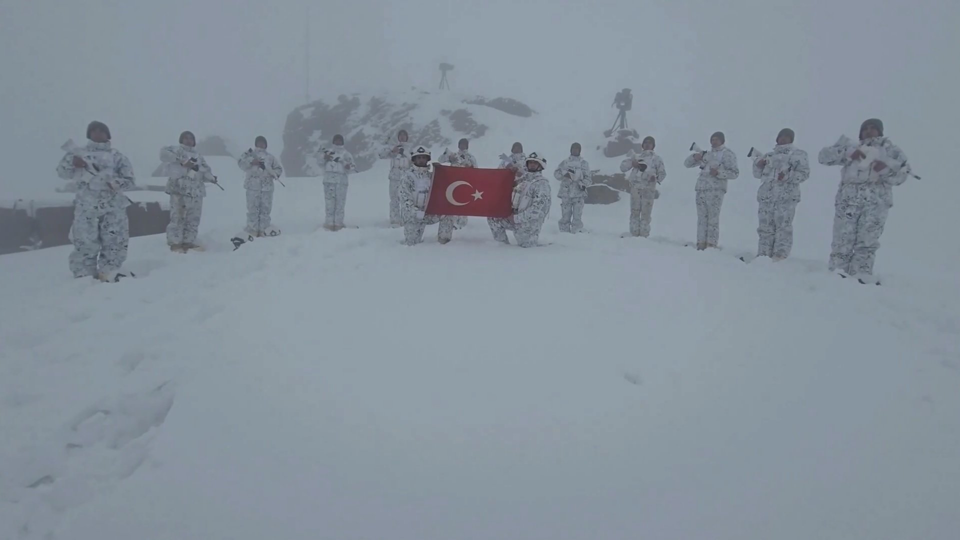 Milli Savunma Bakanlığı, hayırseverlerin ördüğü