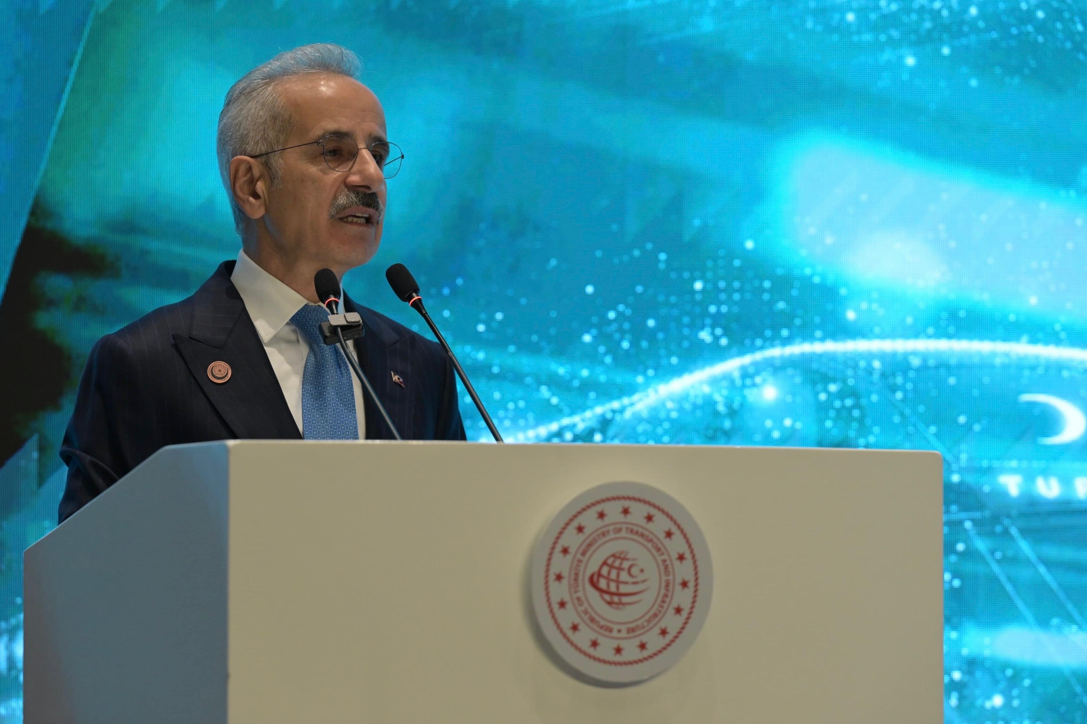 Ulaştırma Bakanı Abdulkadir Uraloğlu, İİT