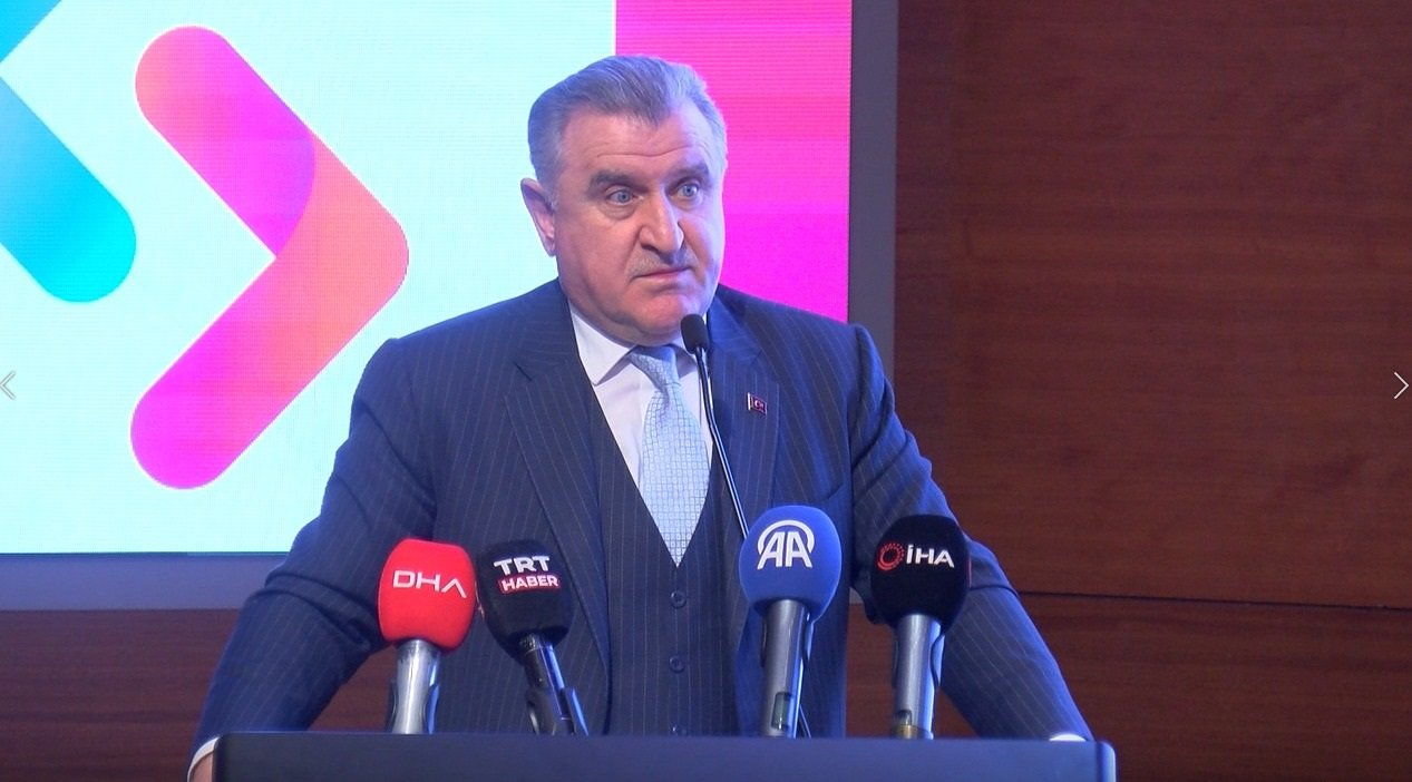 Gençlik ve Spor Bakanı Osman