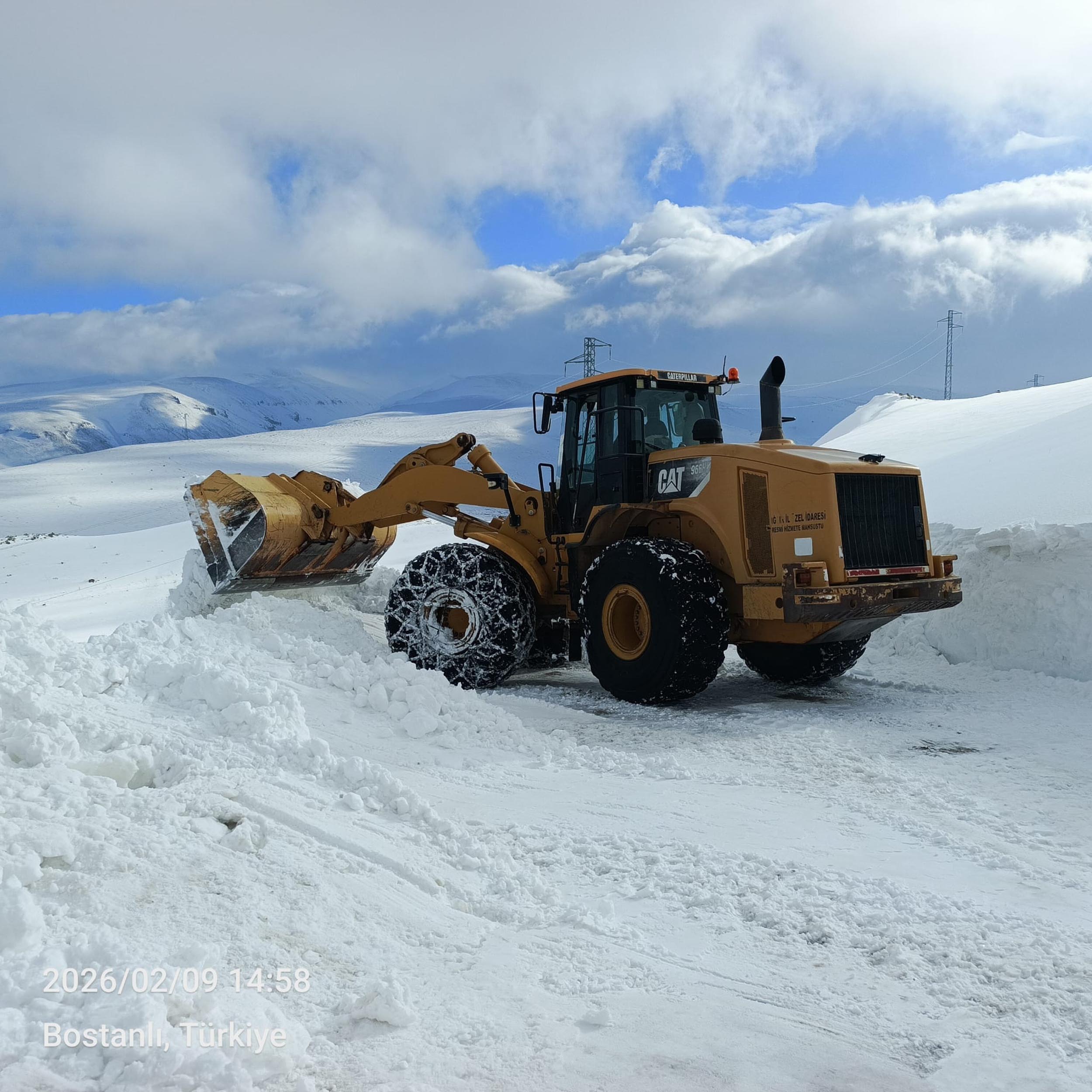 Iğdır'da kar yağışı ve tipi
