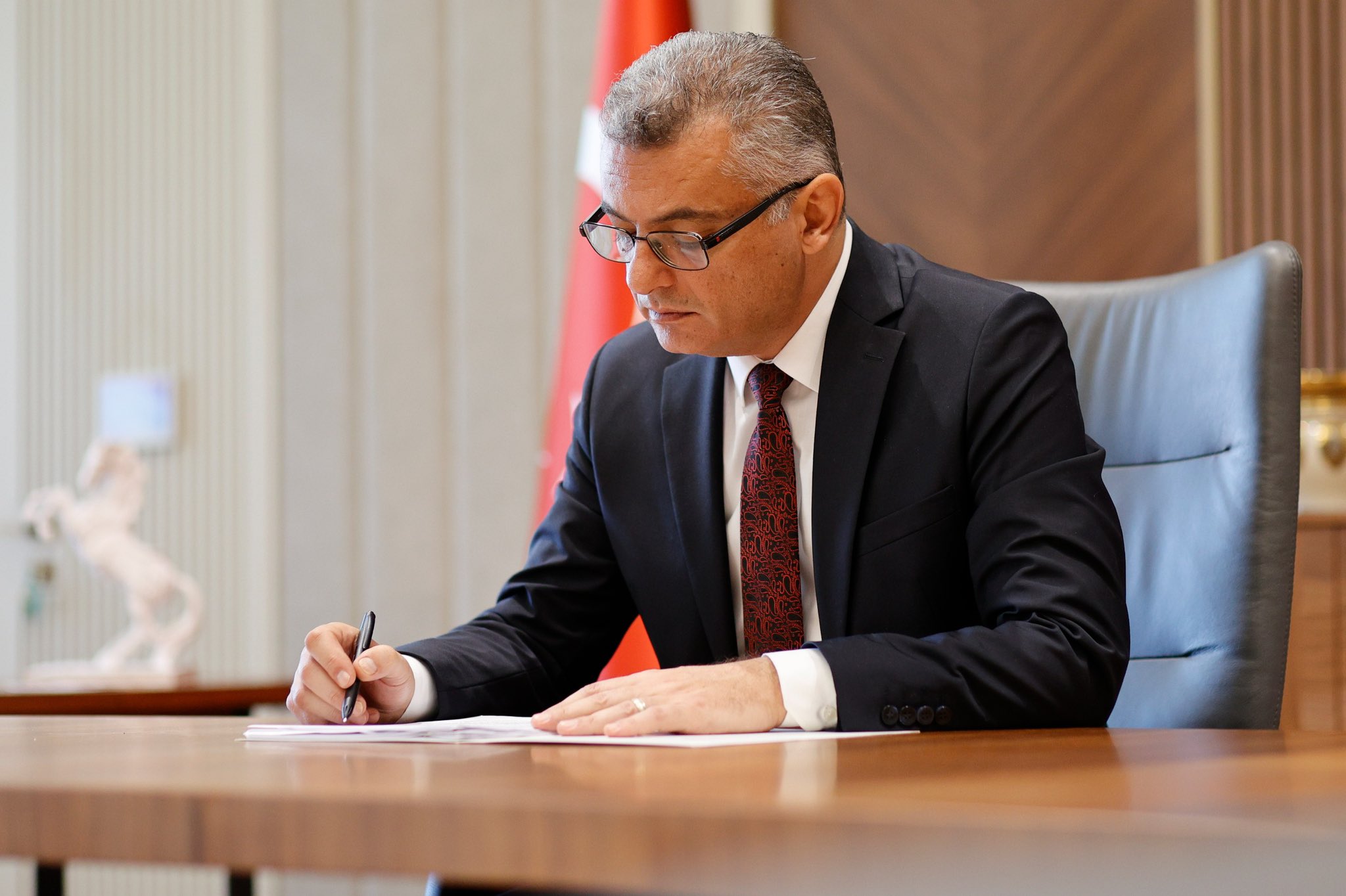 KKTC Cumhurbaşkanı Tufan Erhürman, 11