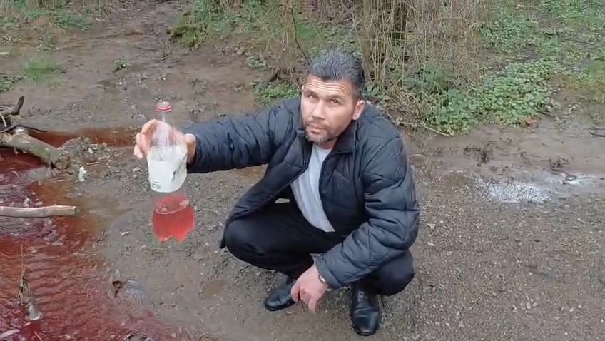 İstanbul'un Ömerli Barajı'na kırmızı ve