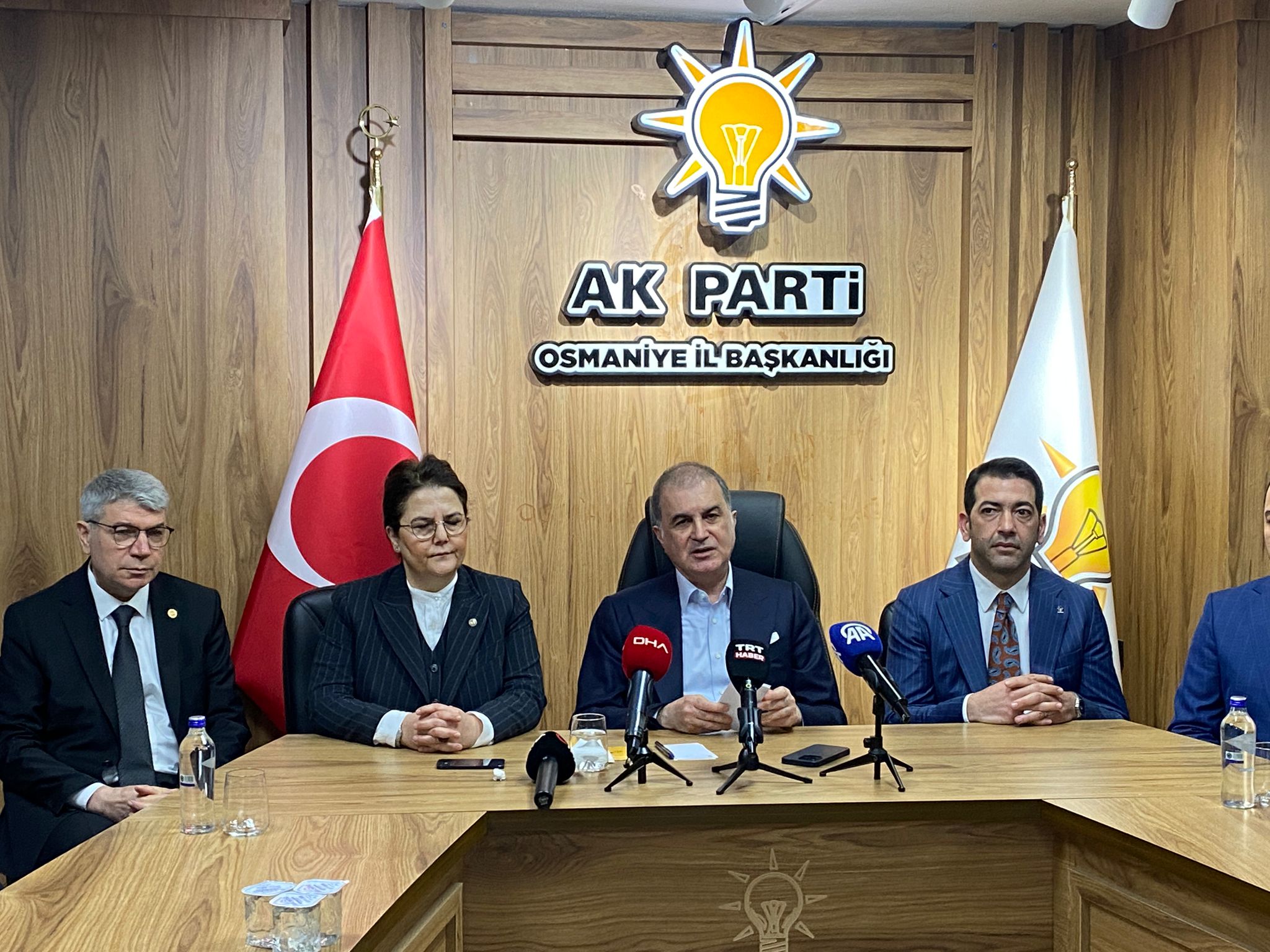 AK Parti Sözcüsü Ömer Çelik,