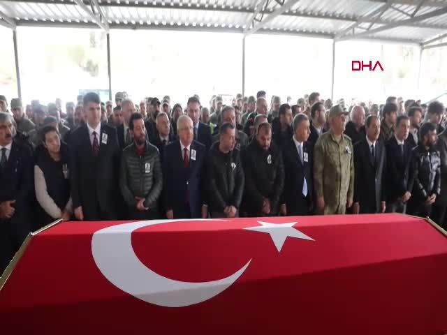 Milli Savunma Bakanı Yaşar