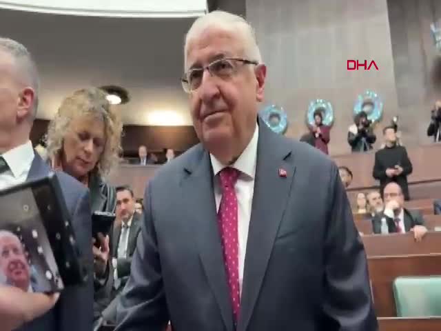 Milli Savunma Bakanı Yaşar