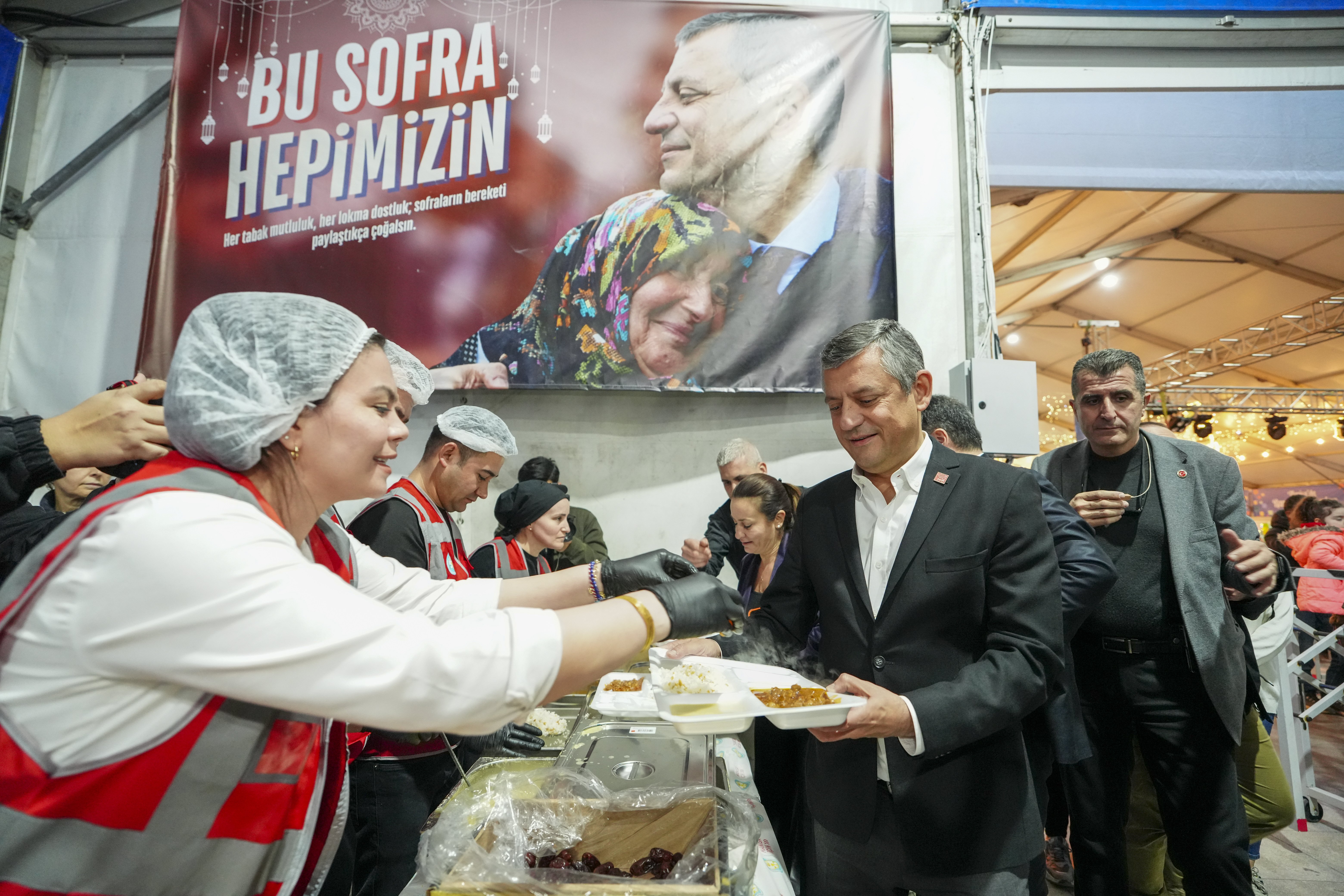 CHP Genel Başkanı Özgür Özel,