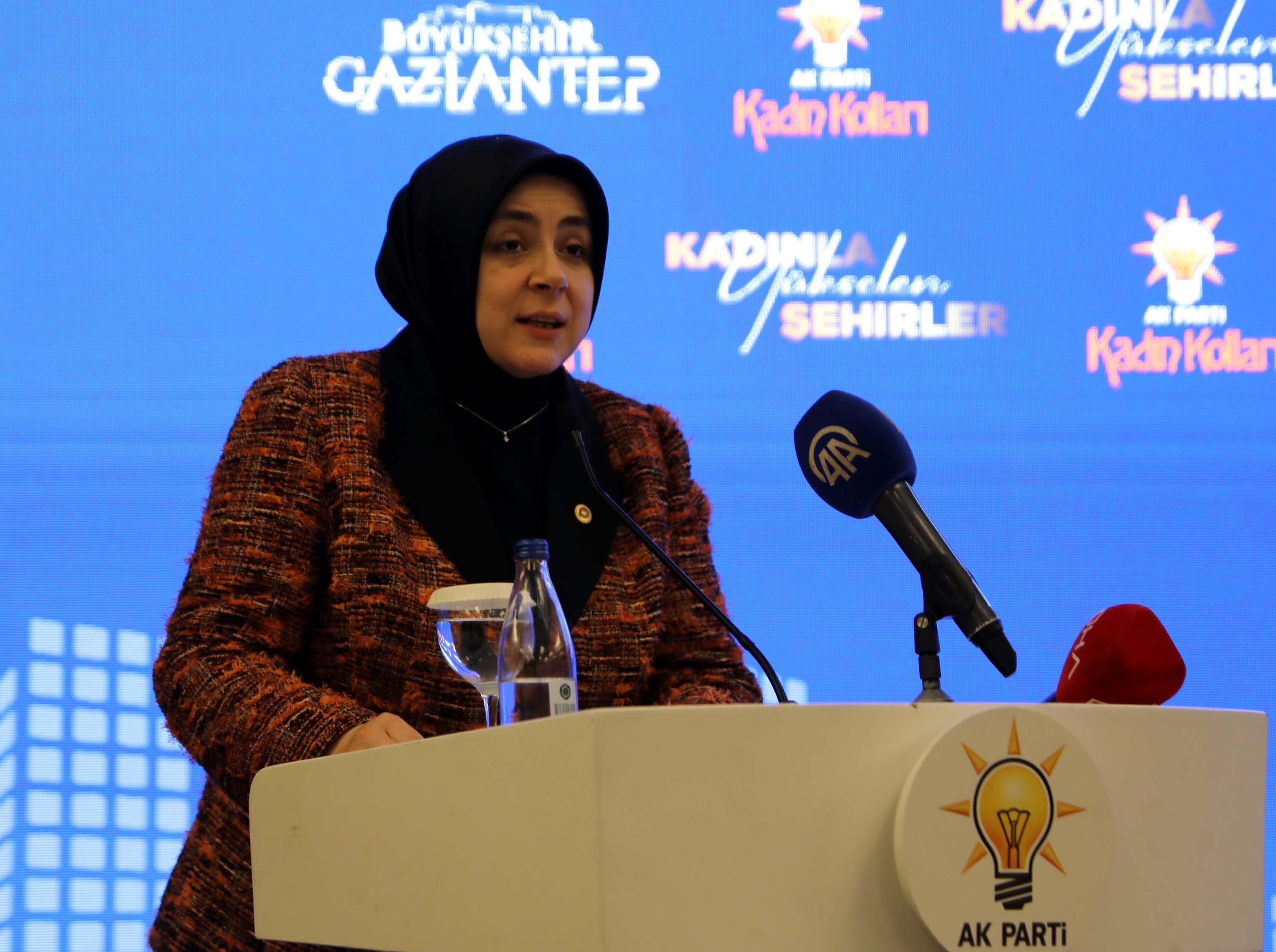 AK Parti Genel Merkez Kadın