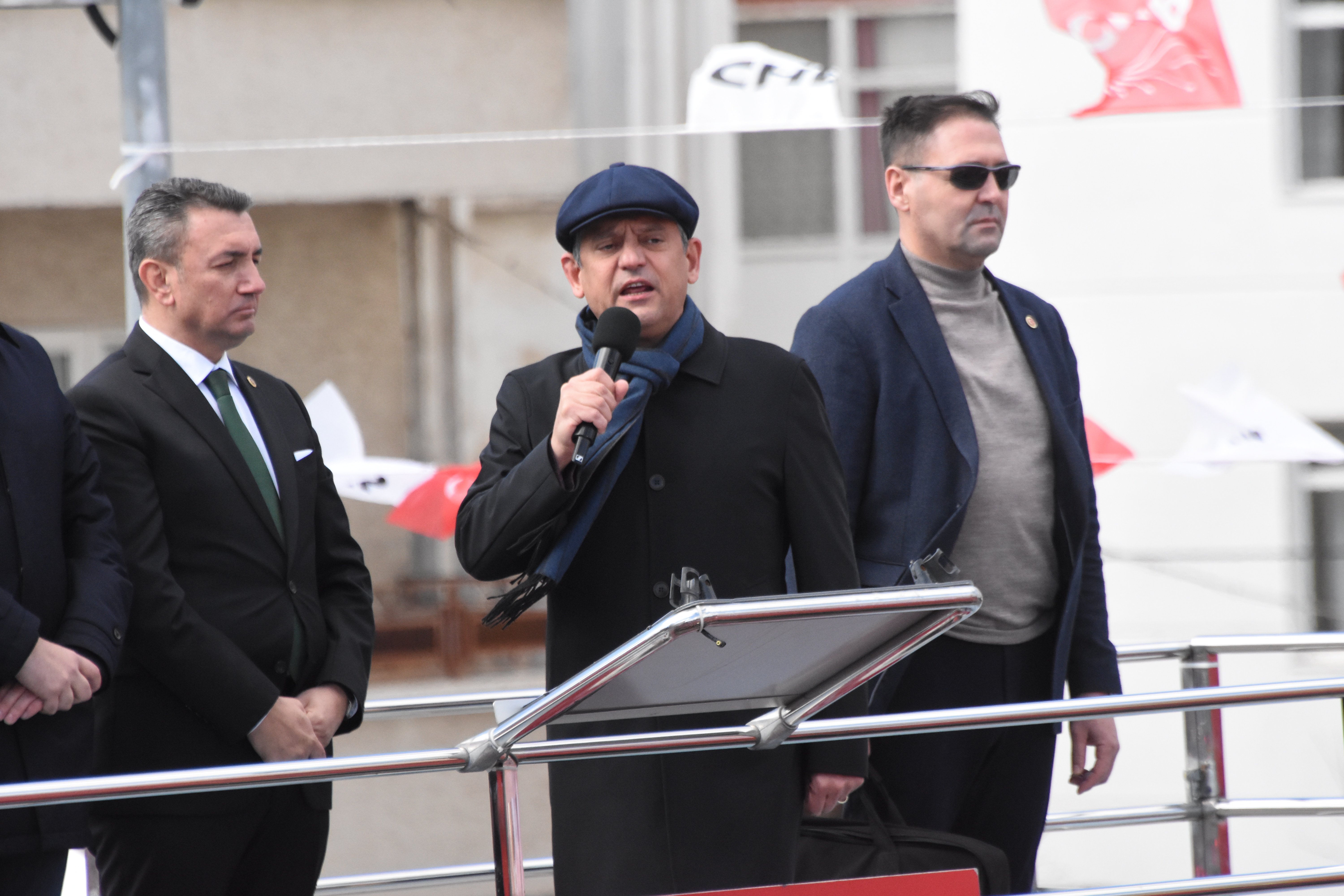 CHP Genel Başkanı Özgür Özel,