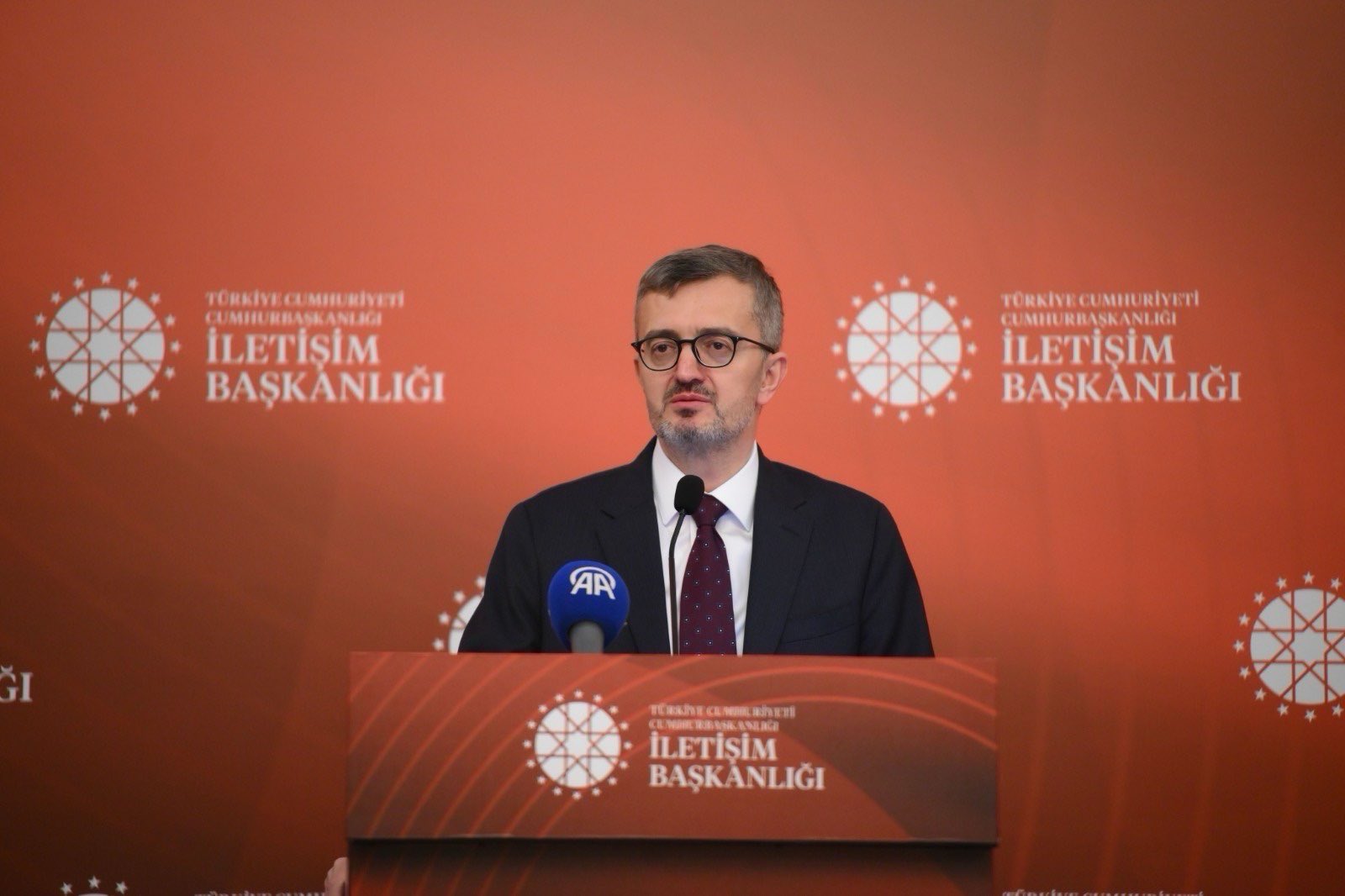 İletişim Başkanı Burhanettin Duran, İstanbul'daki