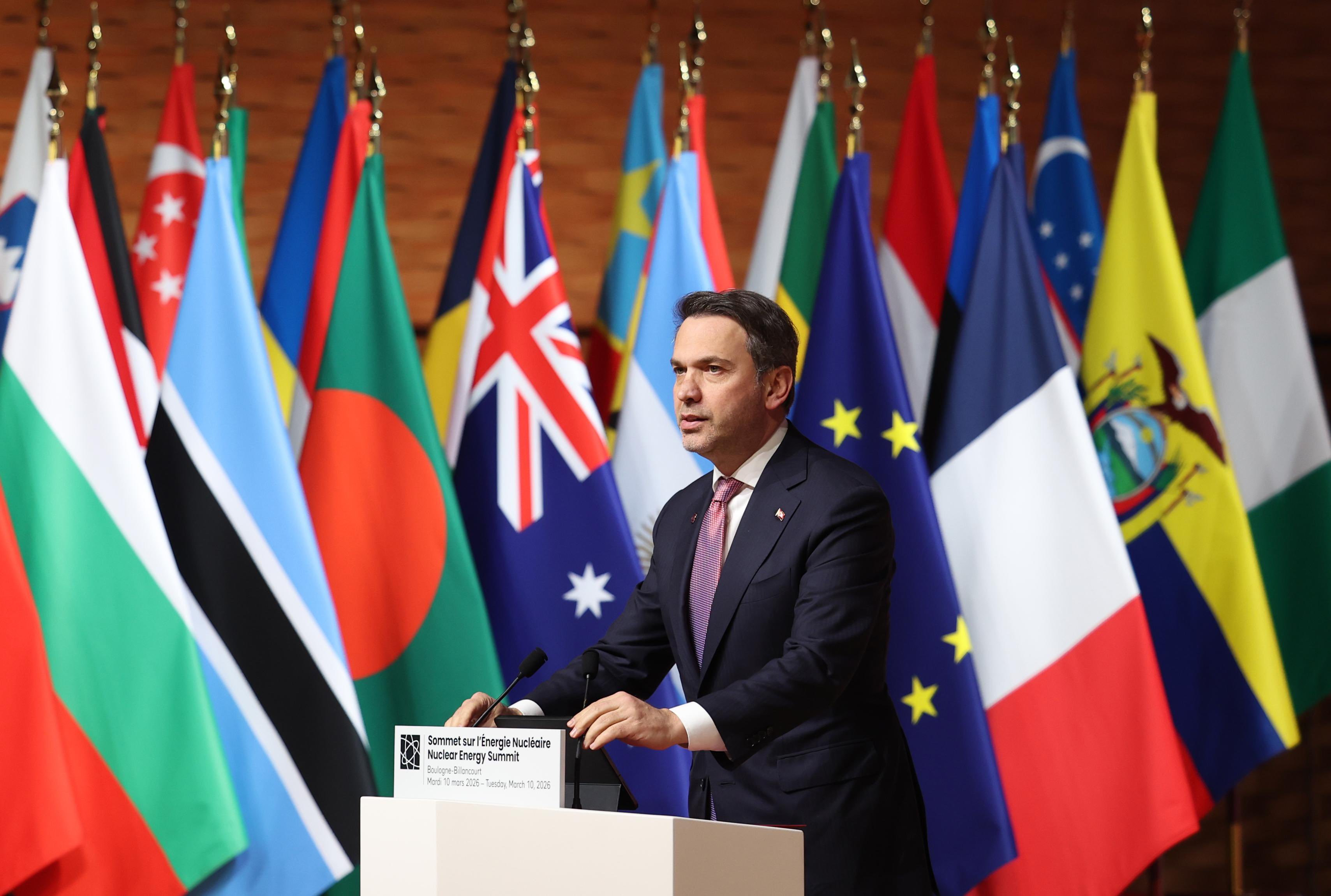 Enerji Bakanı Alparslan Bayraktar, Paris'teki