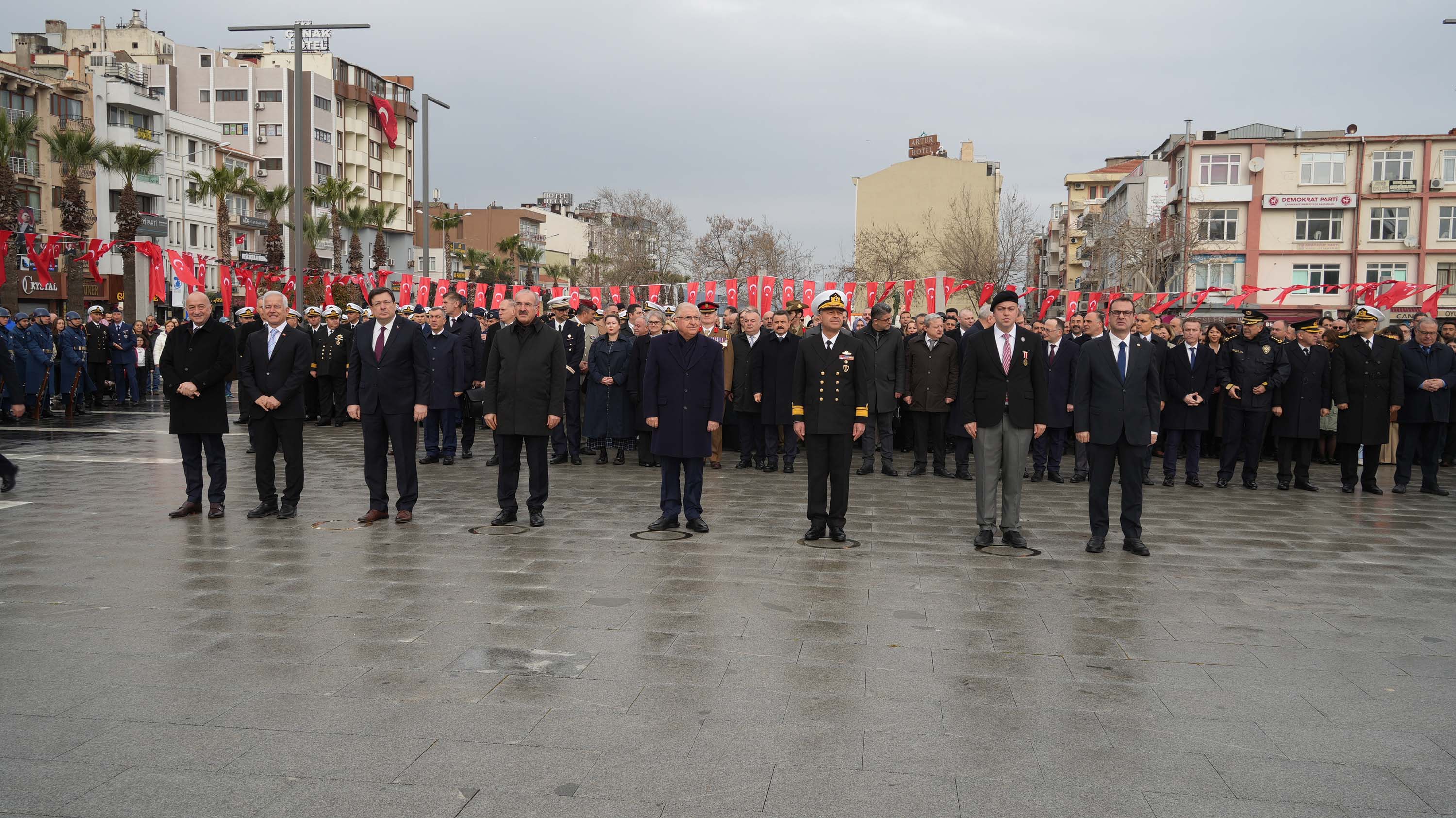 Milli Savunma Bakanı Yaşar Güler,