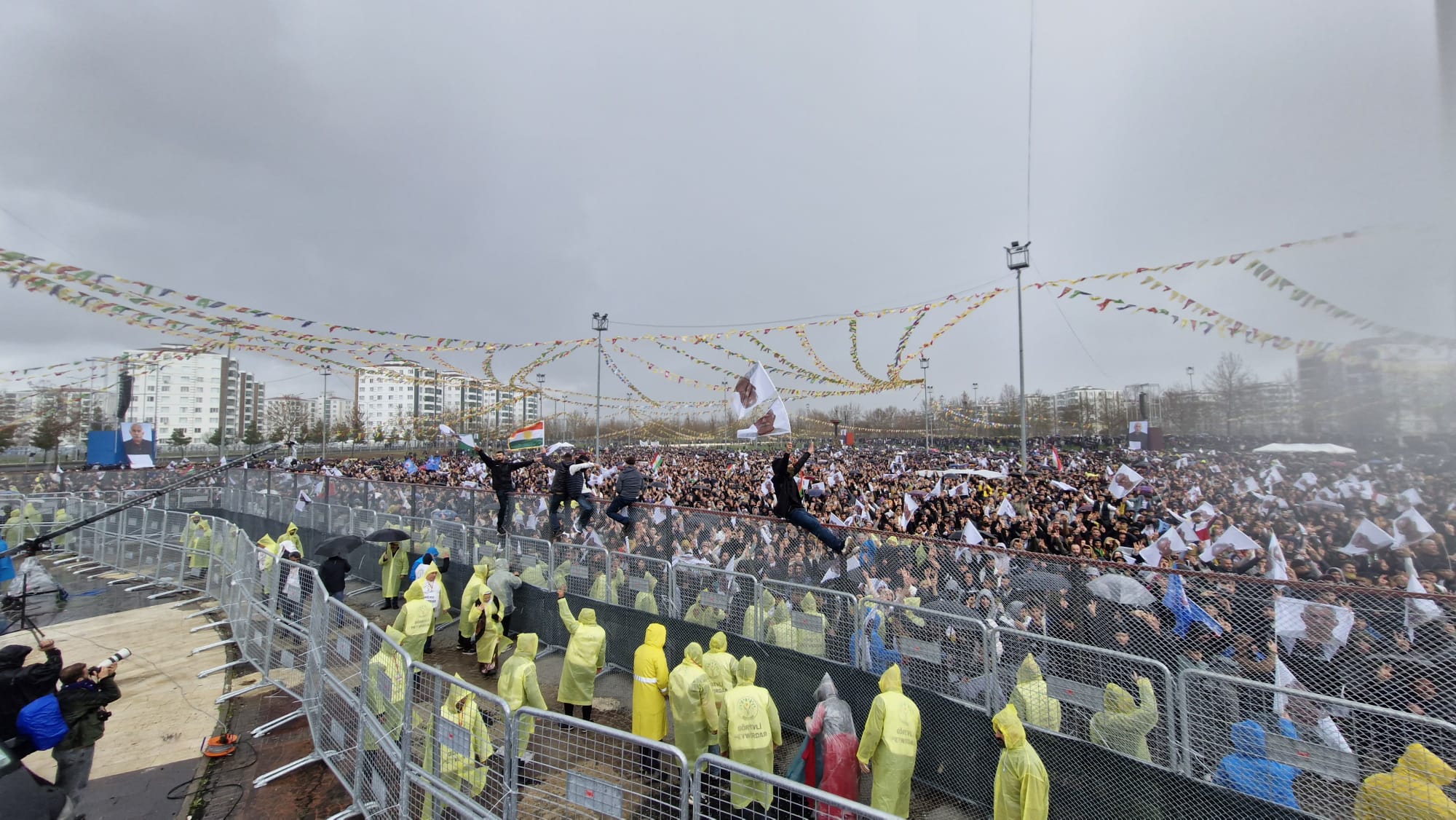 DEM Parti'nin Diyarbakır'da düzenlediği Nevruz