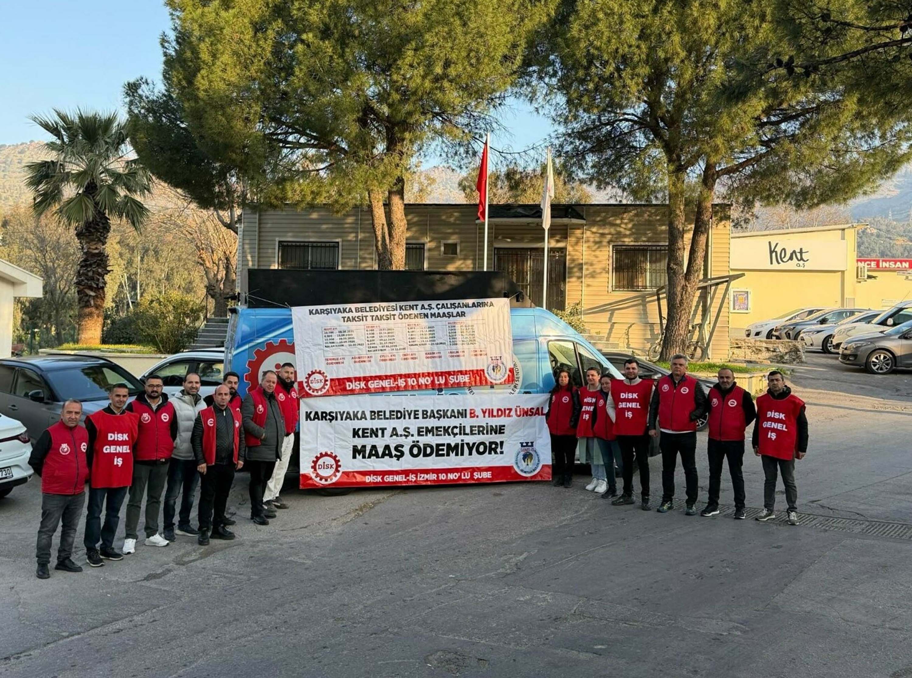 Karşıyaka Belediyesi Kent A.Ş. işçileri,
