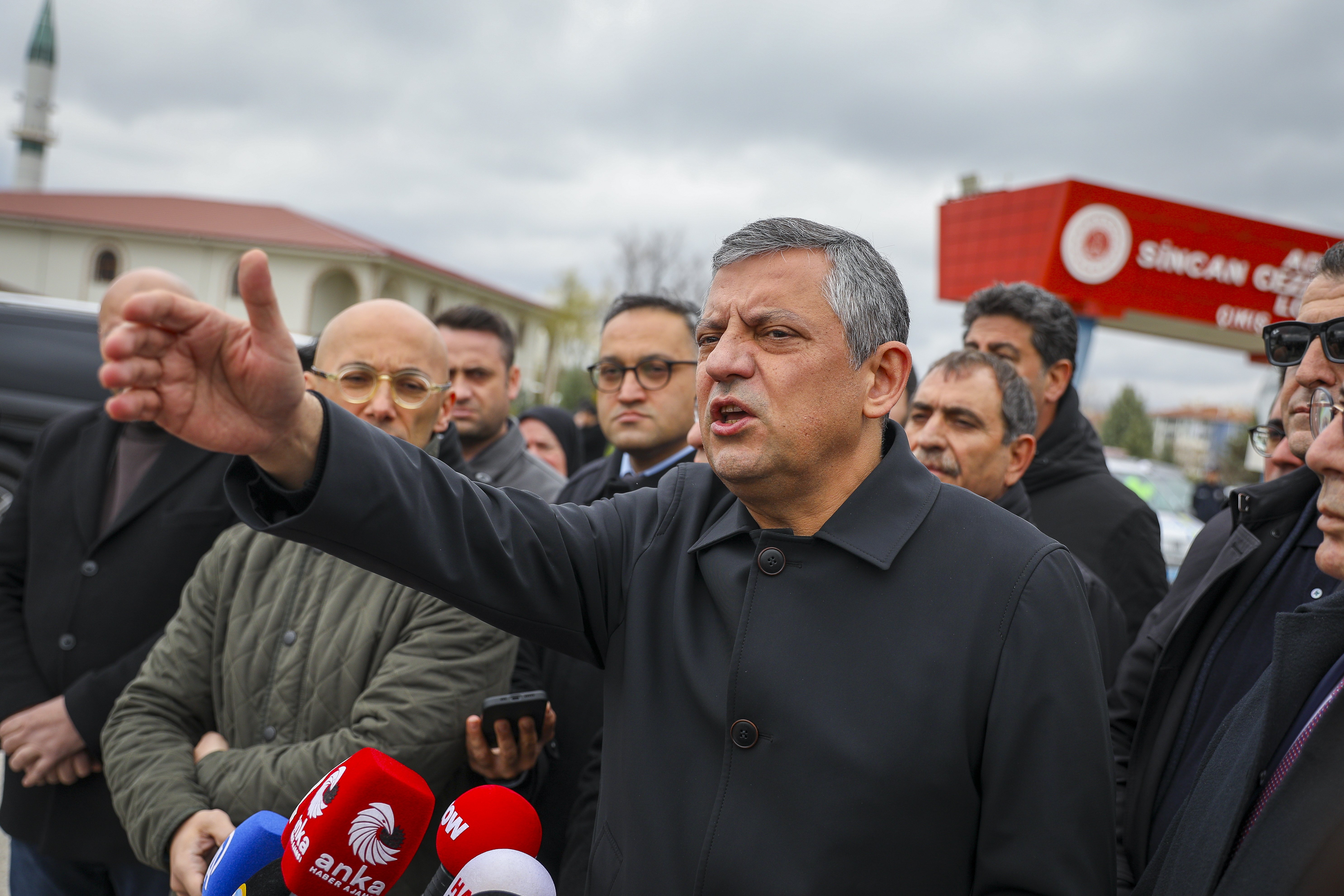 CHP Genel Başkanı Özgür Özel,