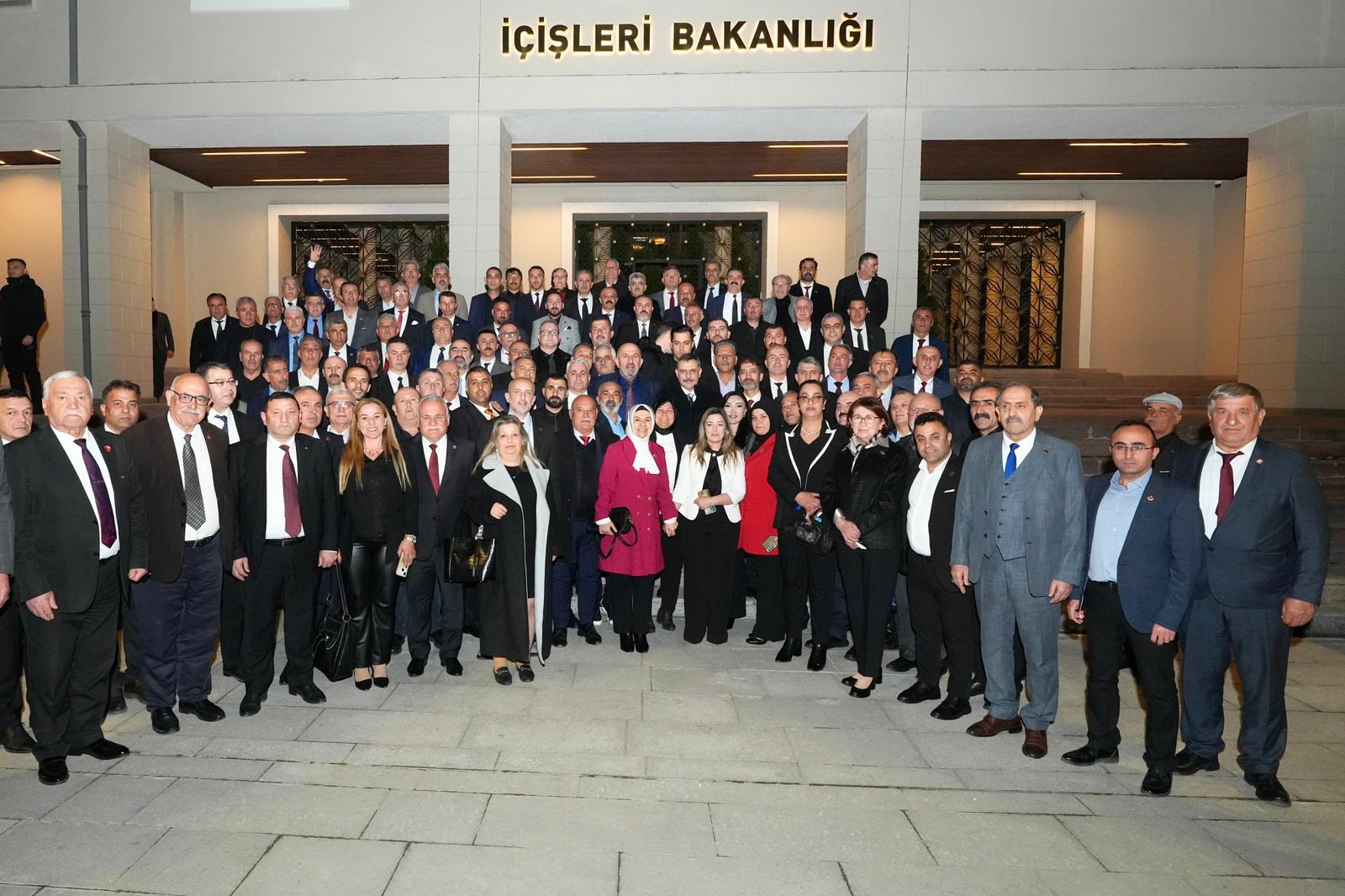 İçişleri Bakanı Mustafa Çiftçi, muhtarlarla