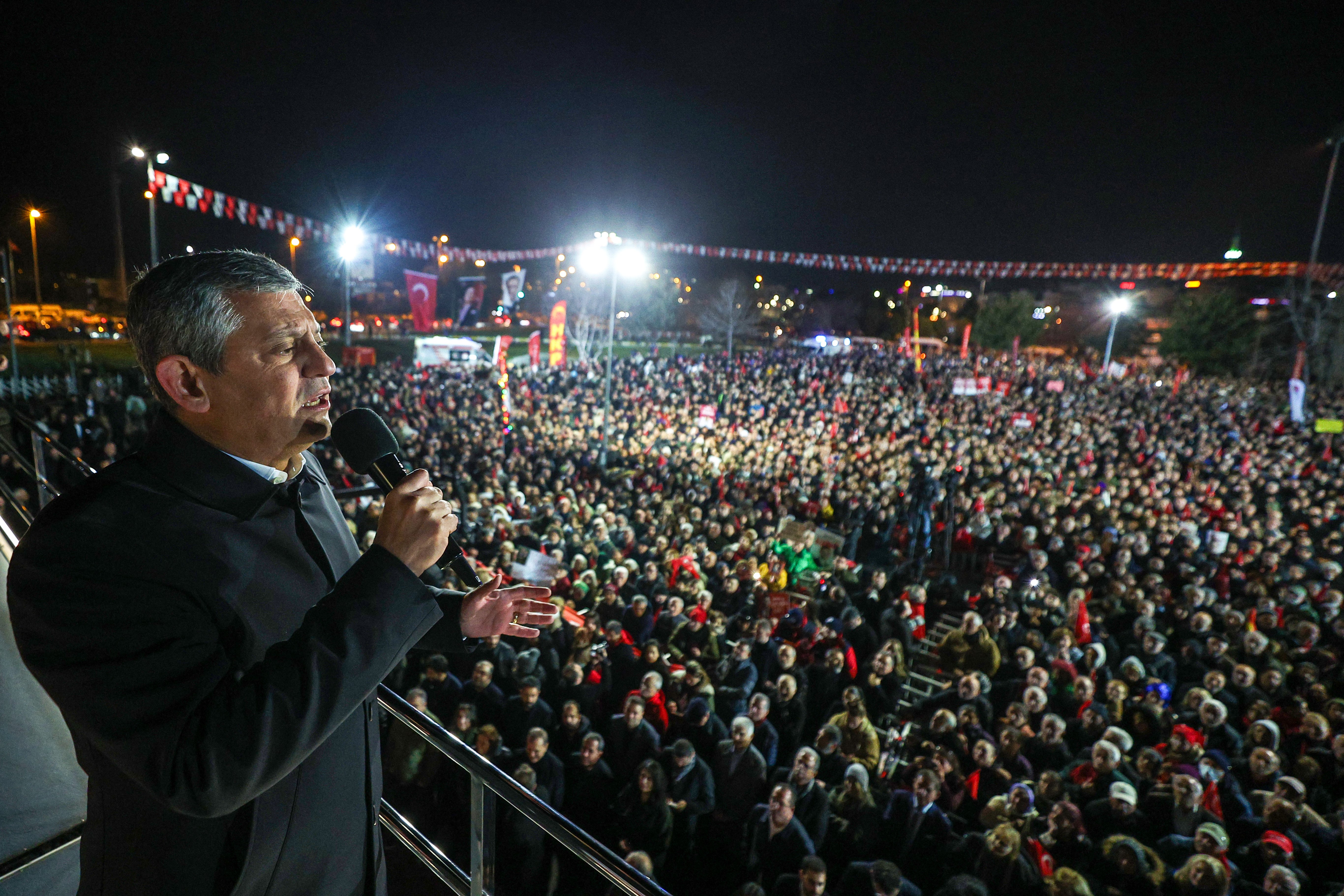 CHP Genel Başkanı Özgür Özel,