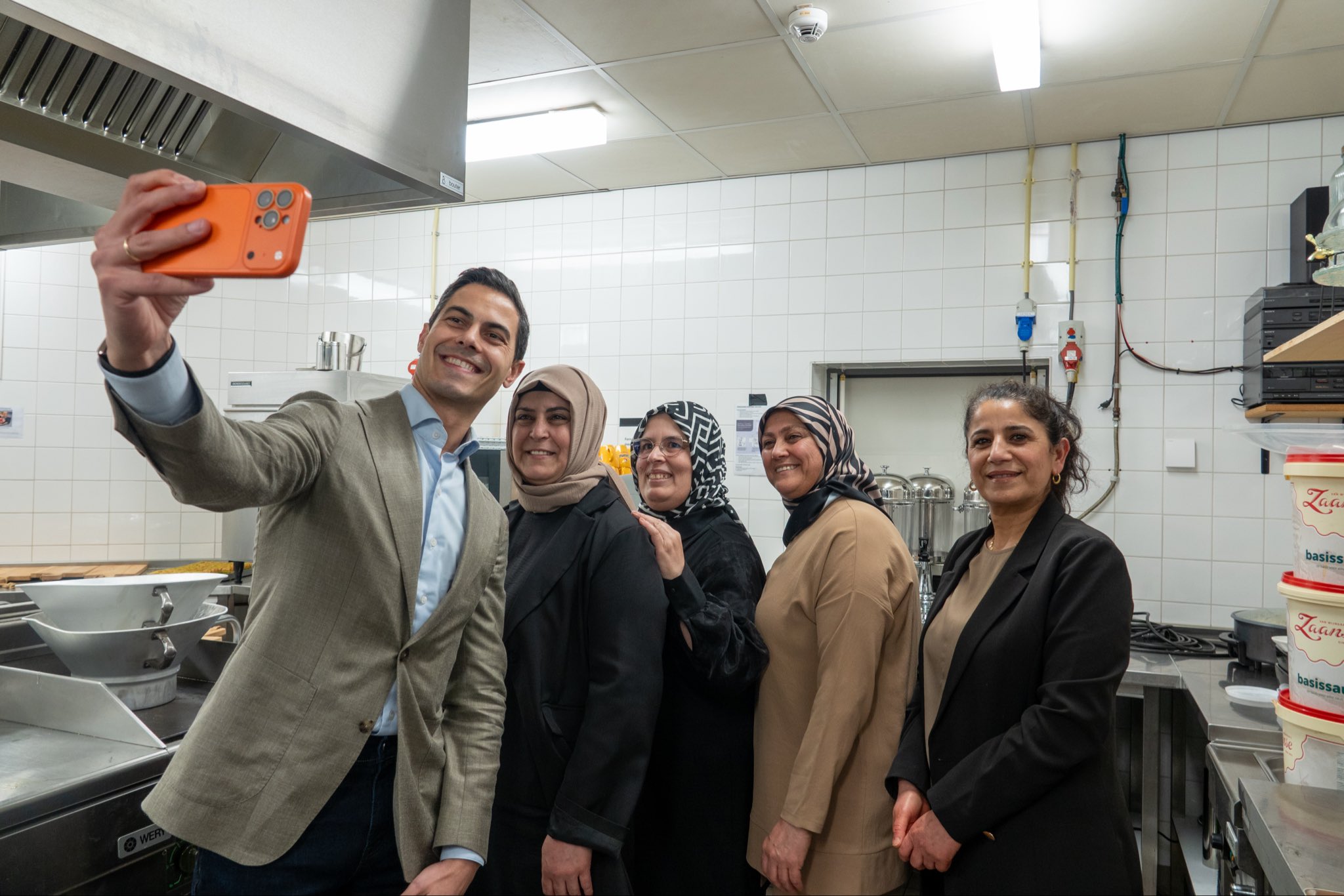 Hollanda Başbakanı Rob Jetten, Gouda'da