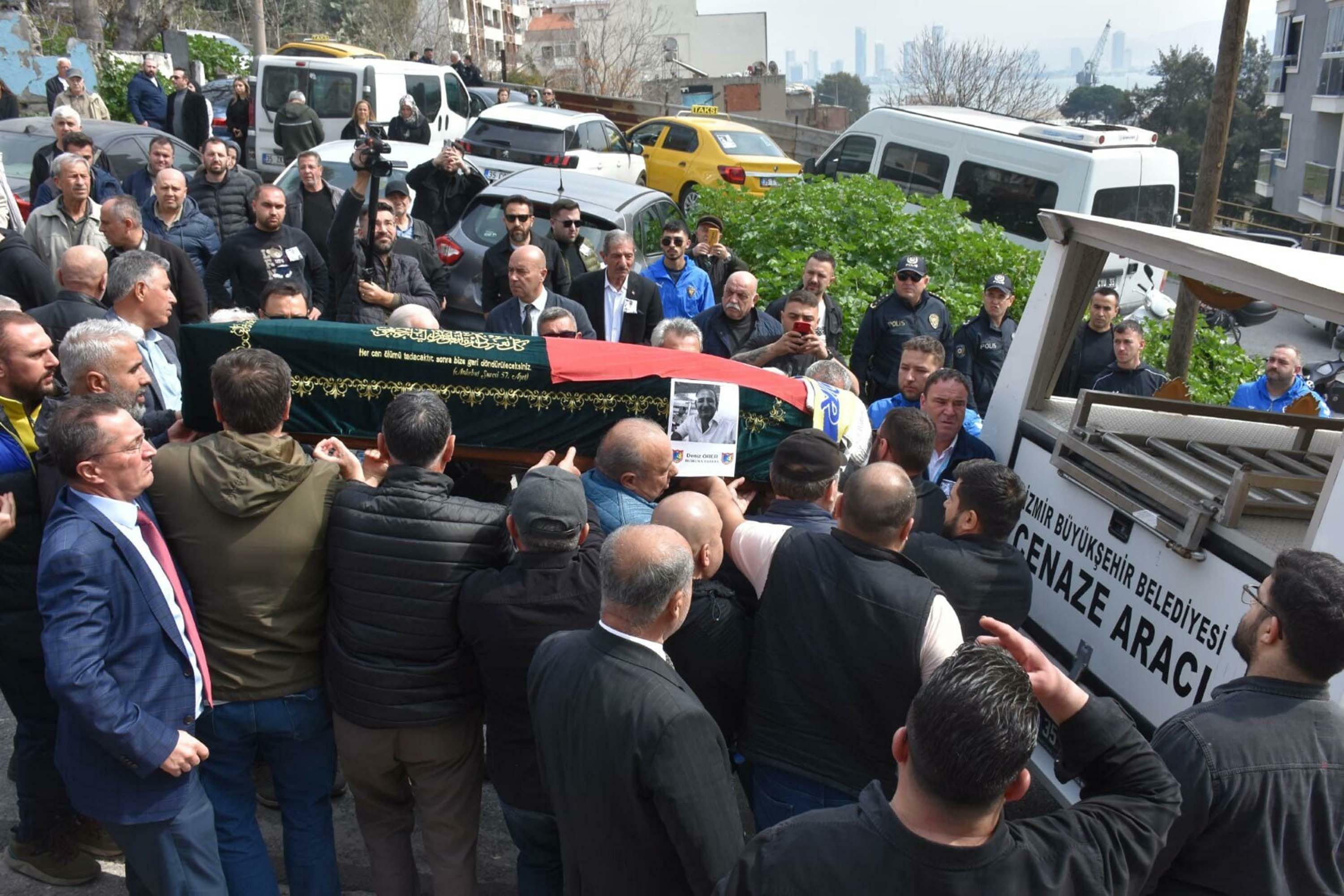 İzmir'de müşterisi tarafından öldürülen taksici