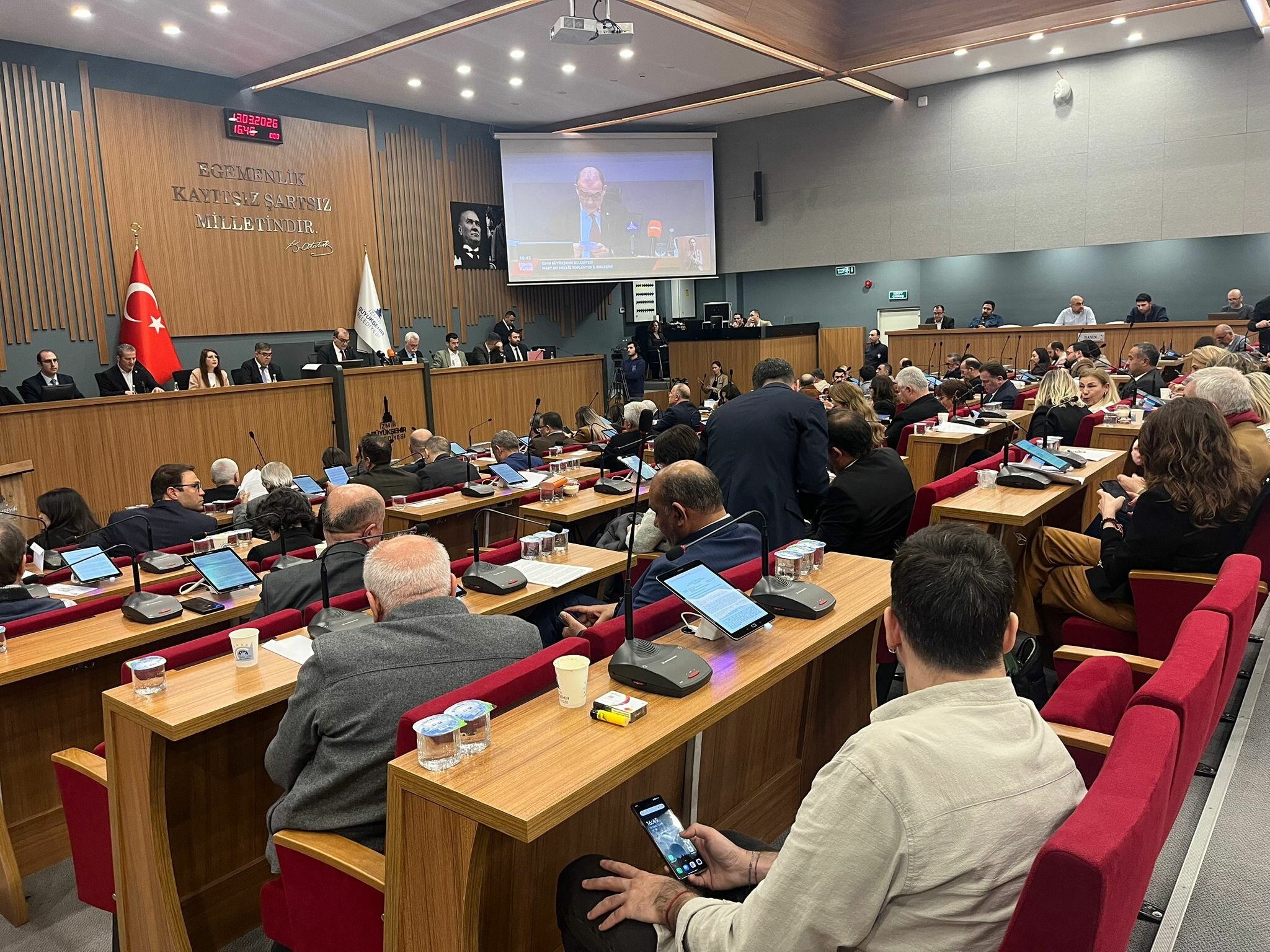 İzmir Büyükşehir Belediyesi Meclisi, İZBAN,