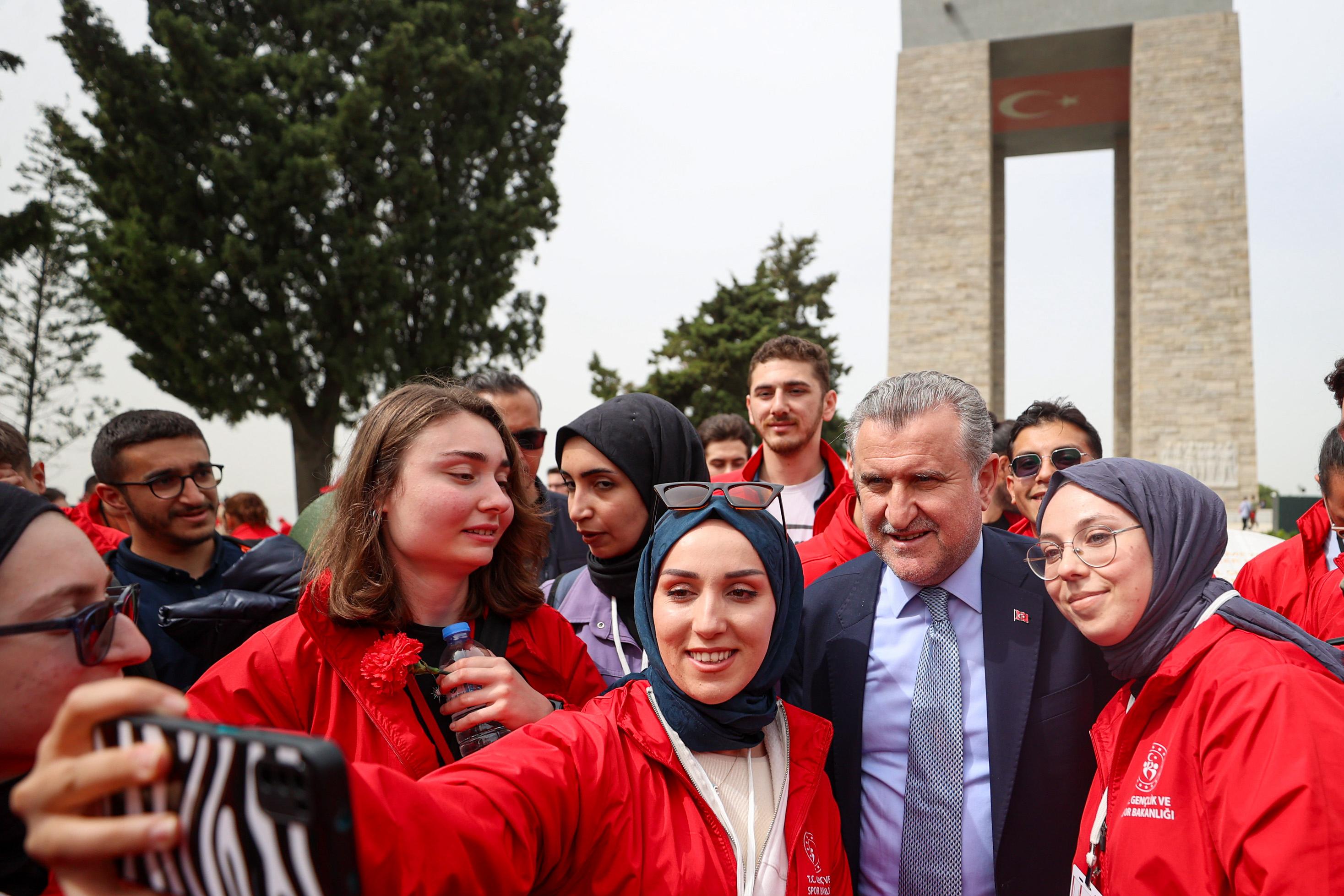 Gençlik ve Spor Bakanı Osman