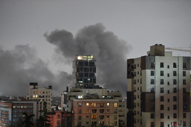 İran'ın Tahran ve Tebriz kentlerine