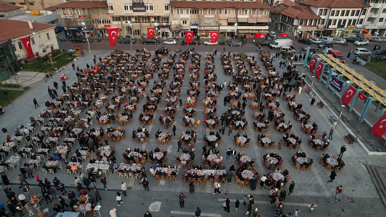 AK Parti İzmir Milletvekili Mehmet
