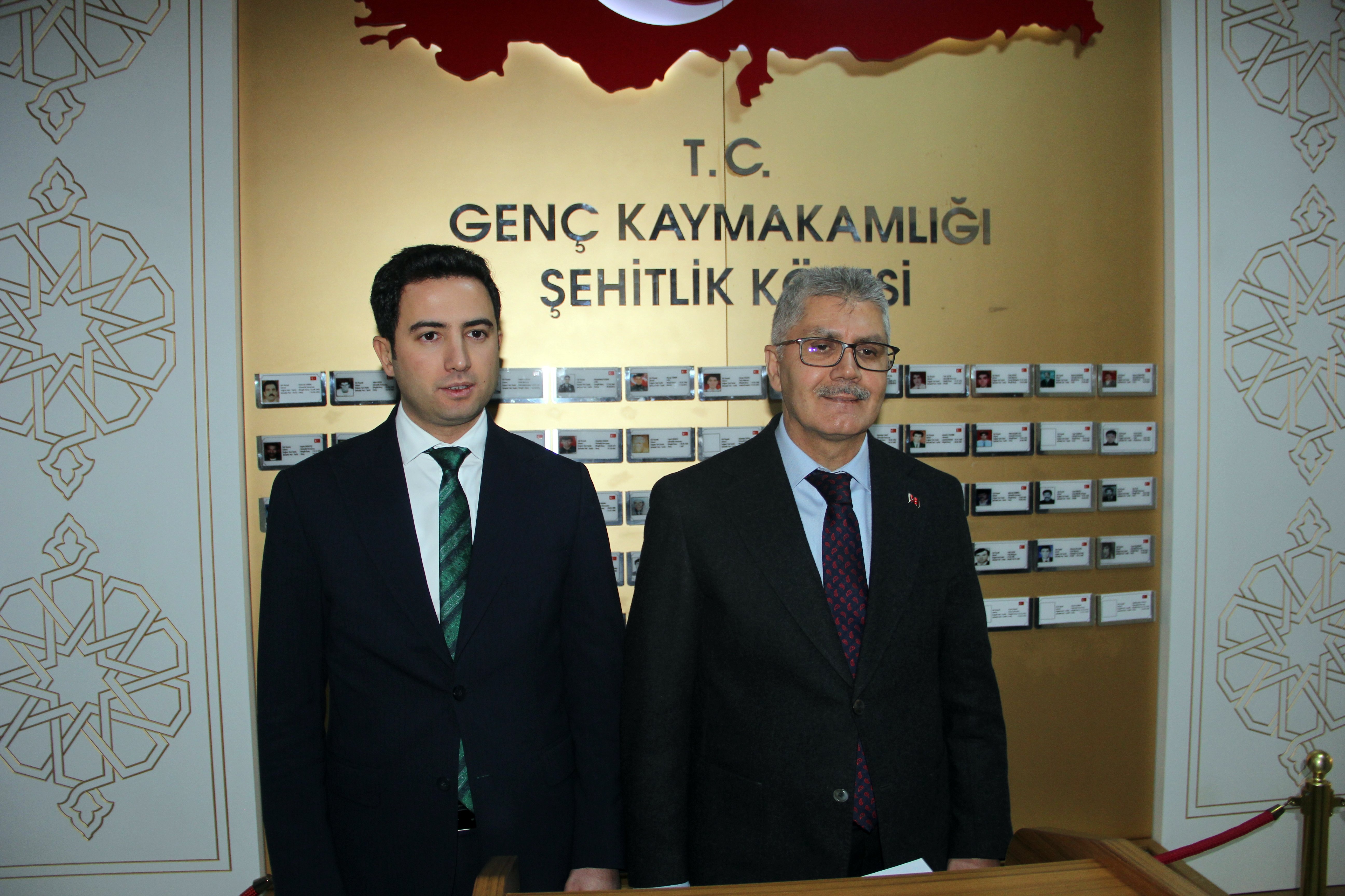 Bingöl Valisi Cahit Çelik, kaymakam