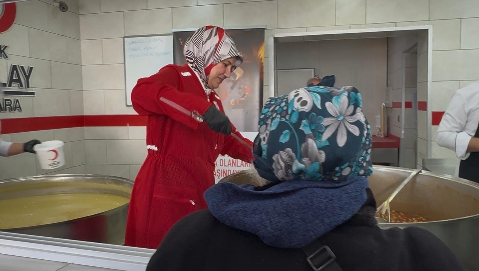 Türk Kızılay Genel Başkanı Fatma