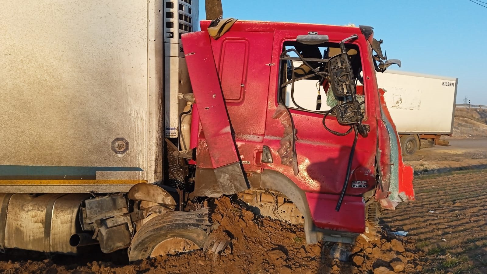 İran'da İsrail füzesi isabet eden