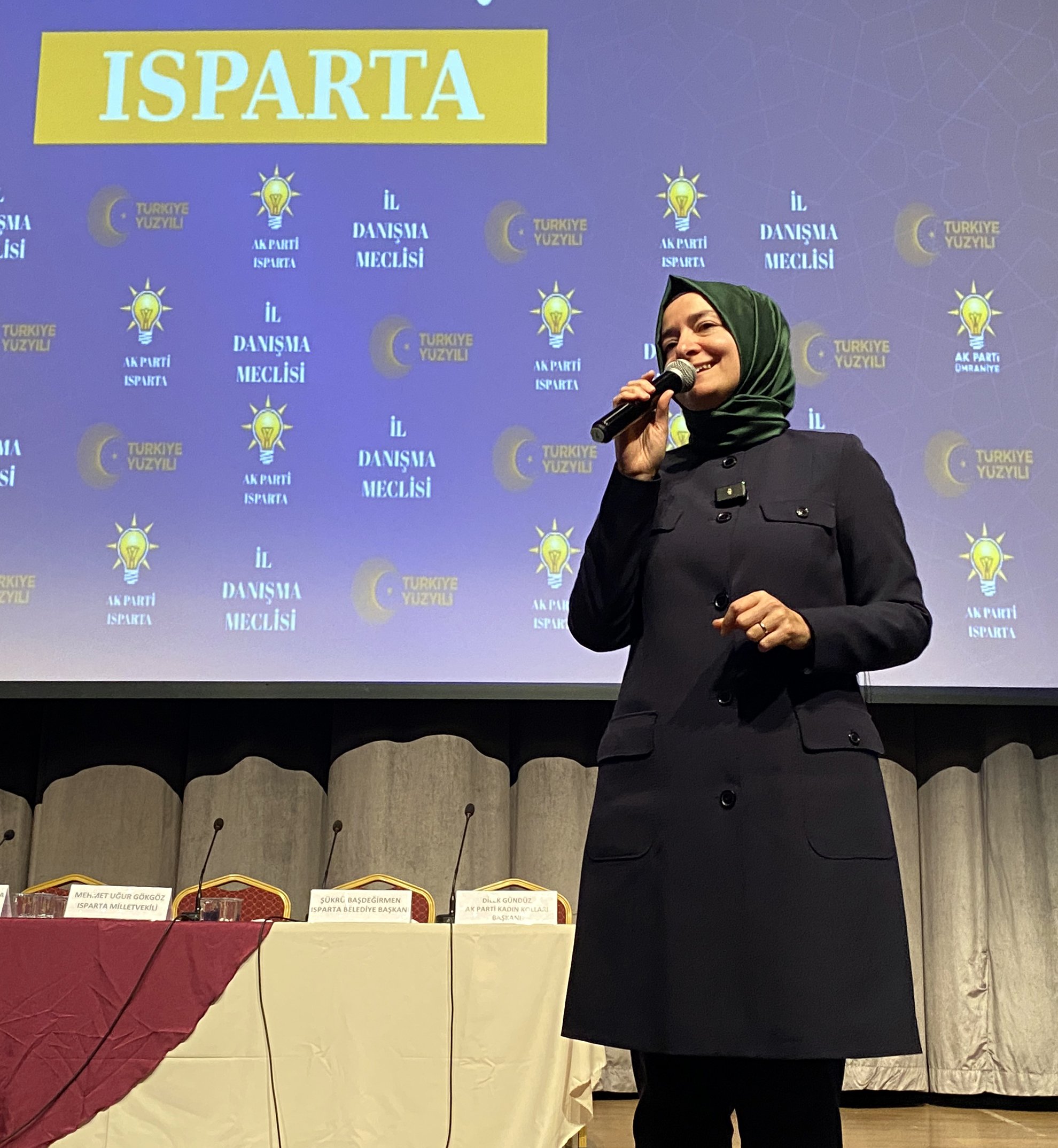 AK Partili Fatma Betül Sayan