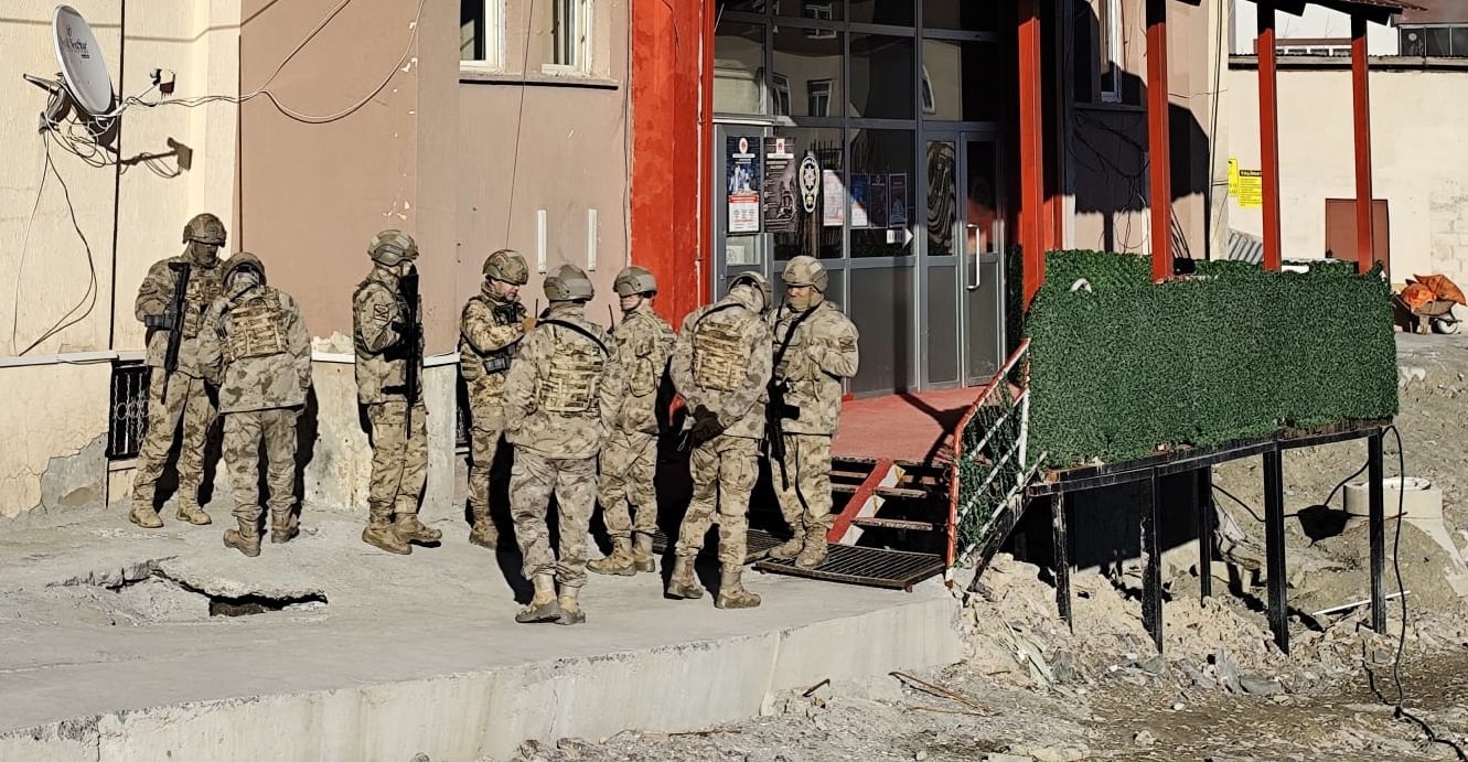Hakkari, Van ve Mersin'de düzenlenen