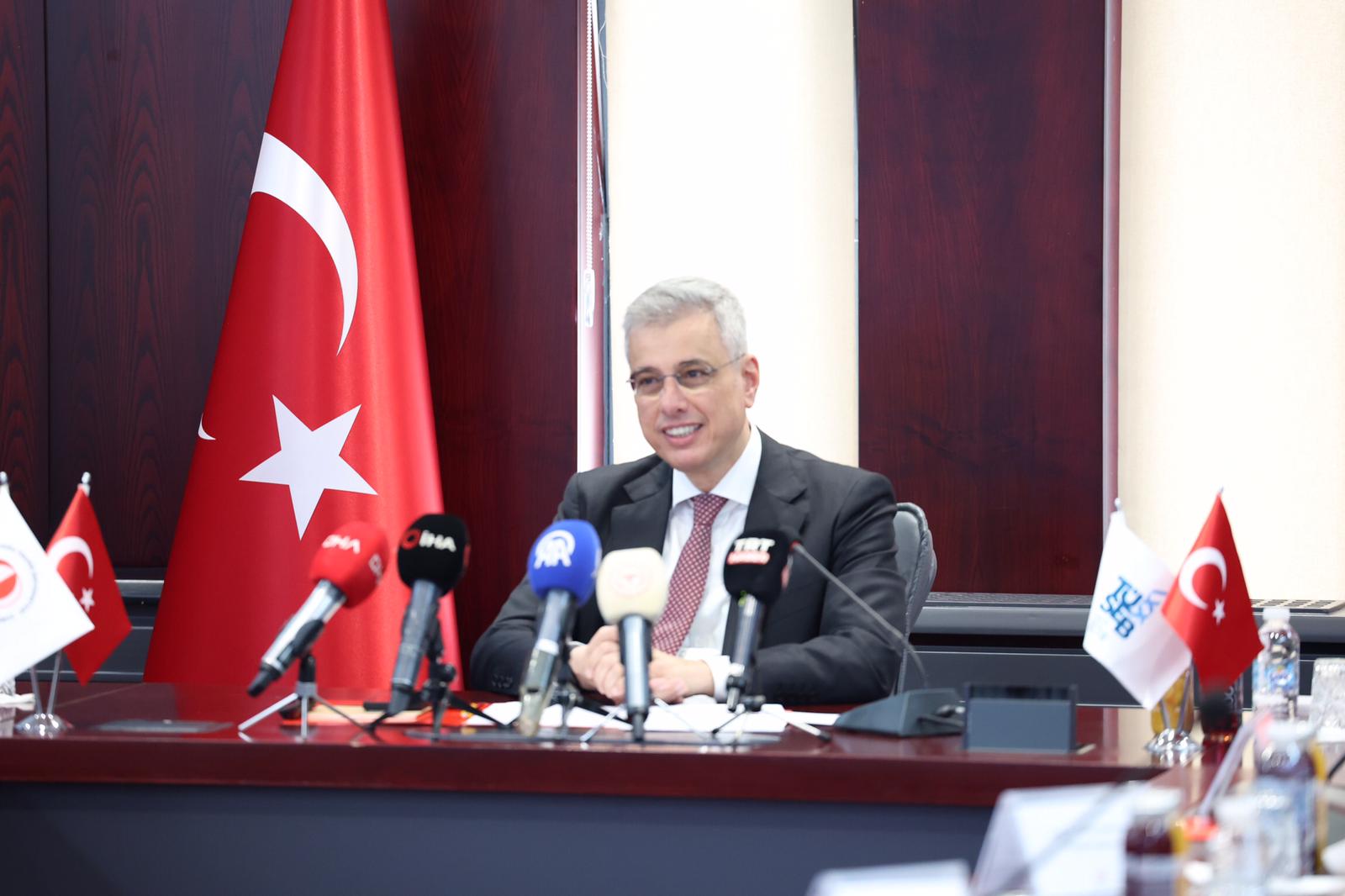 Sağlık Bakanı Kemal Memişoğlu, 'Üreten