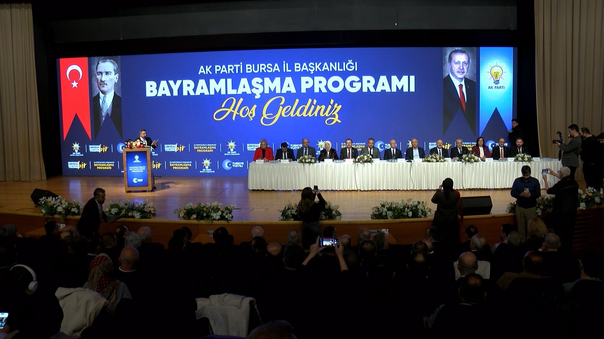 AK Parti Bursa'da düzenlenen bayramlaşmada