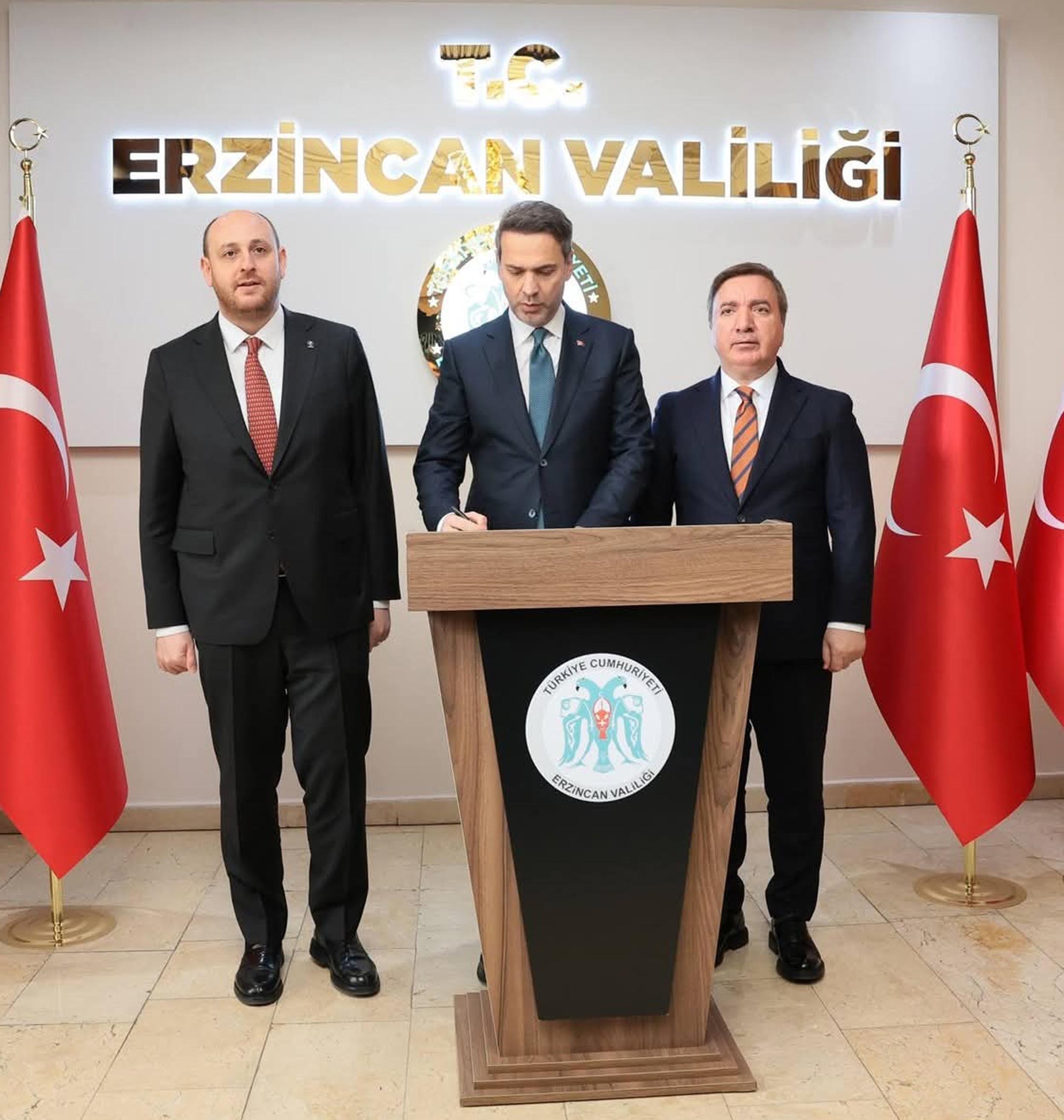 Enerji Bakanı Alparslan Bayraktar, İliç'teki