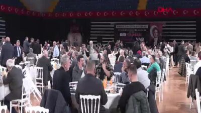 AK Parti İzmir Milletvekili Mehmet