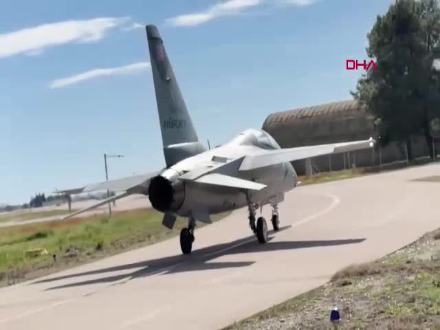 Milli jet eğitim uçağı